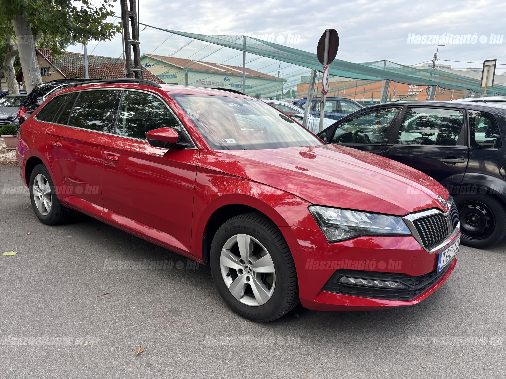 SKODA SUPERB 2022/6 - 1