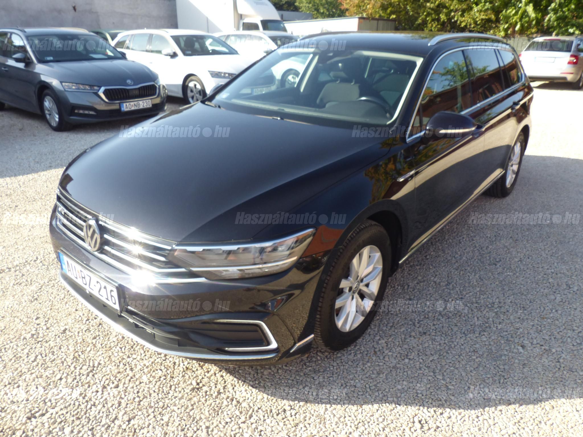 VOLKSWAGEN PASSAT 2020/4 - 1