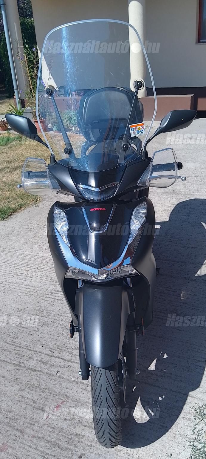 HONDA SH 125 2023/4 - 1