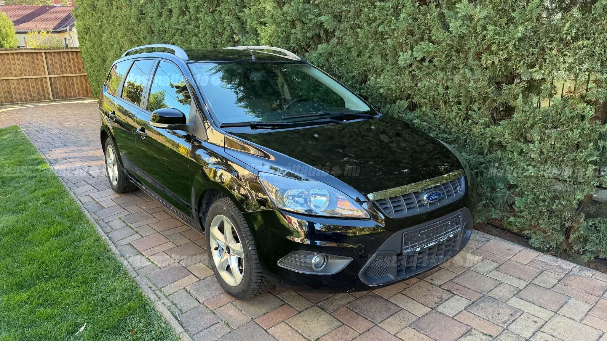 FORD FOCUS 2010/9 - 1