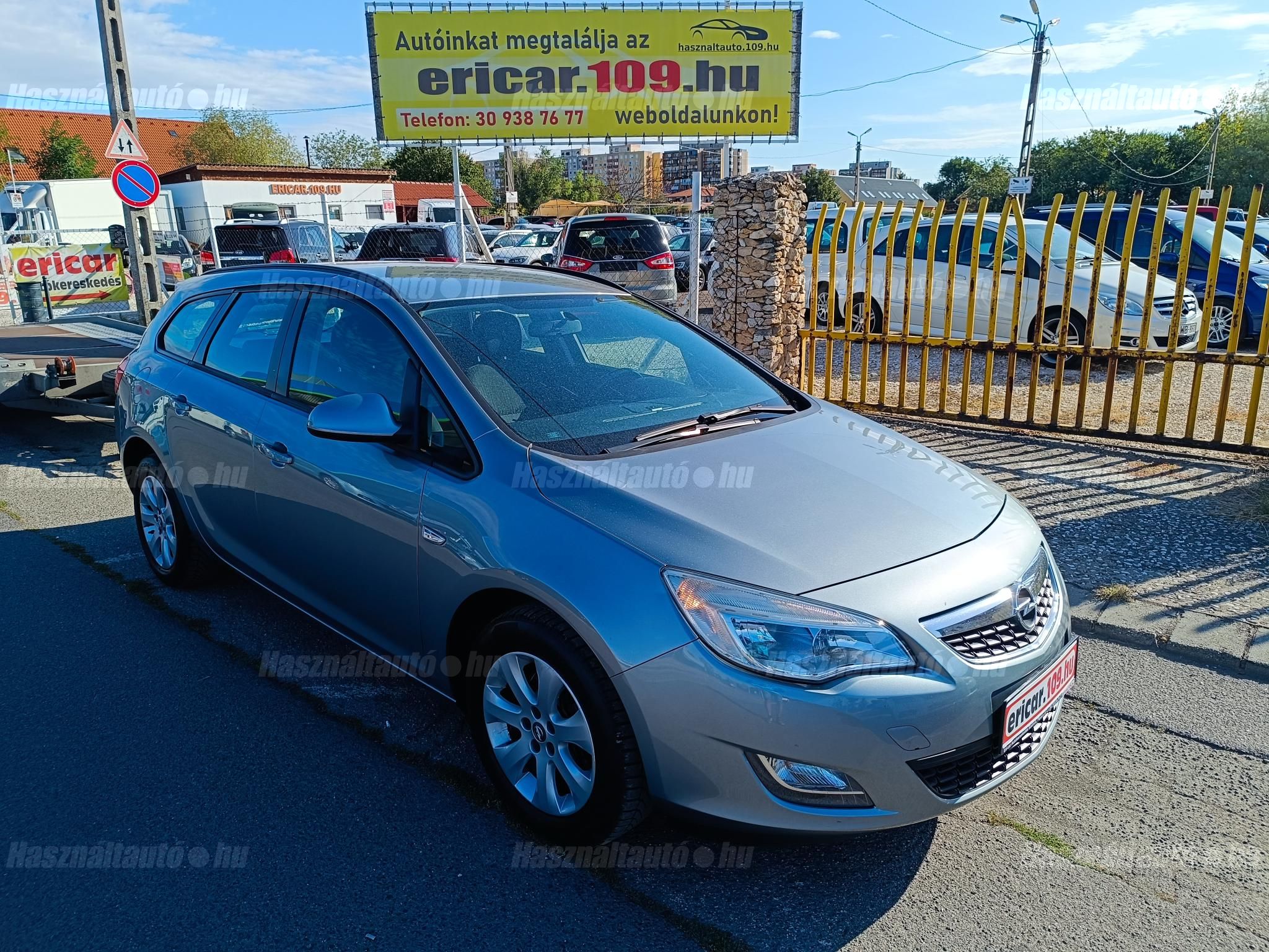 OPEL ASTRA 2012 - 1