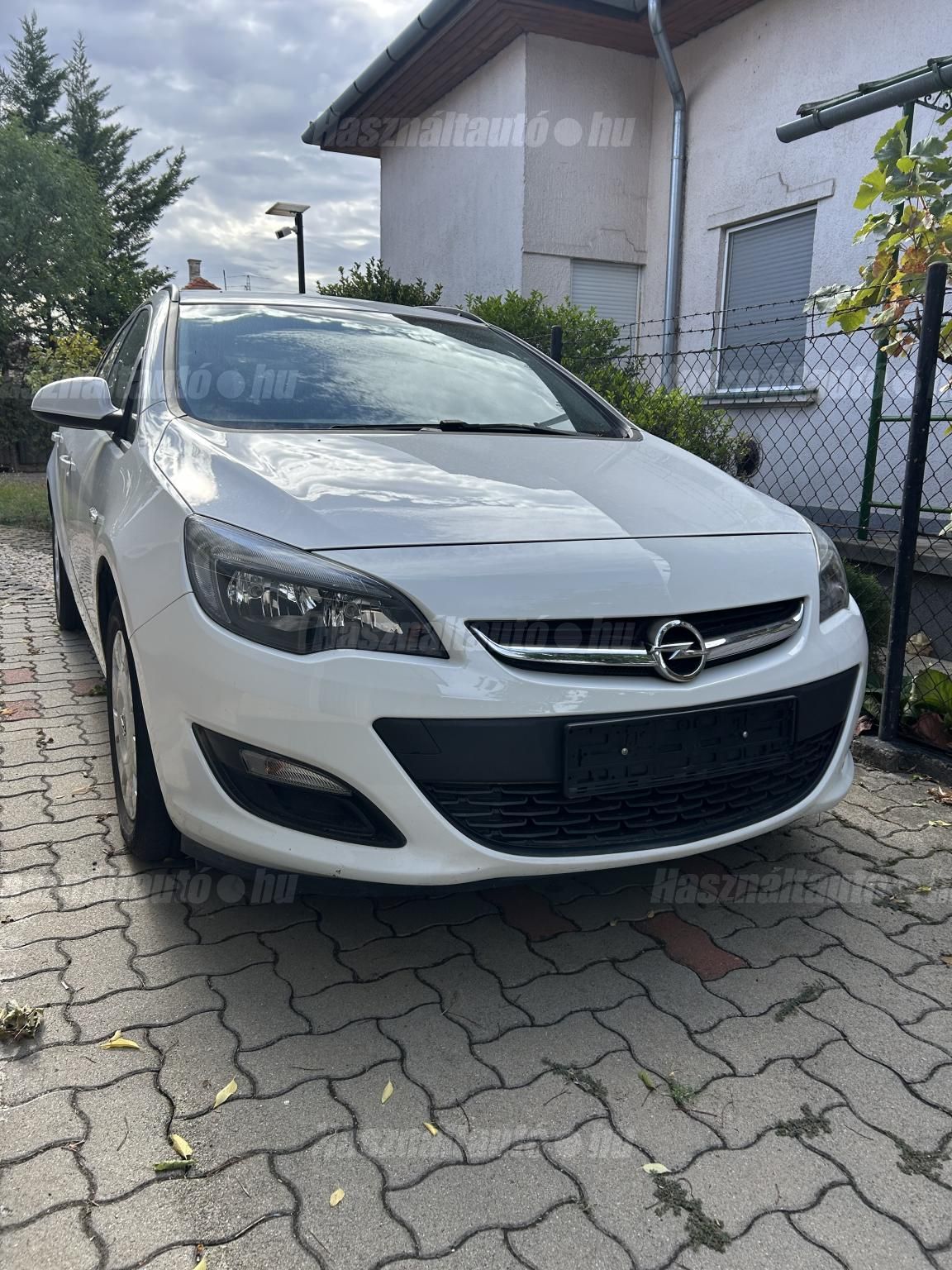 OPEL ASTRA J 2015/8 - 1