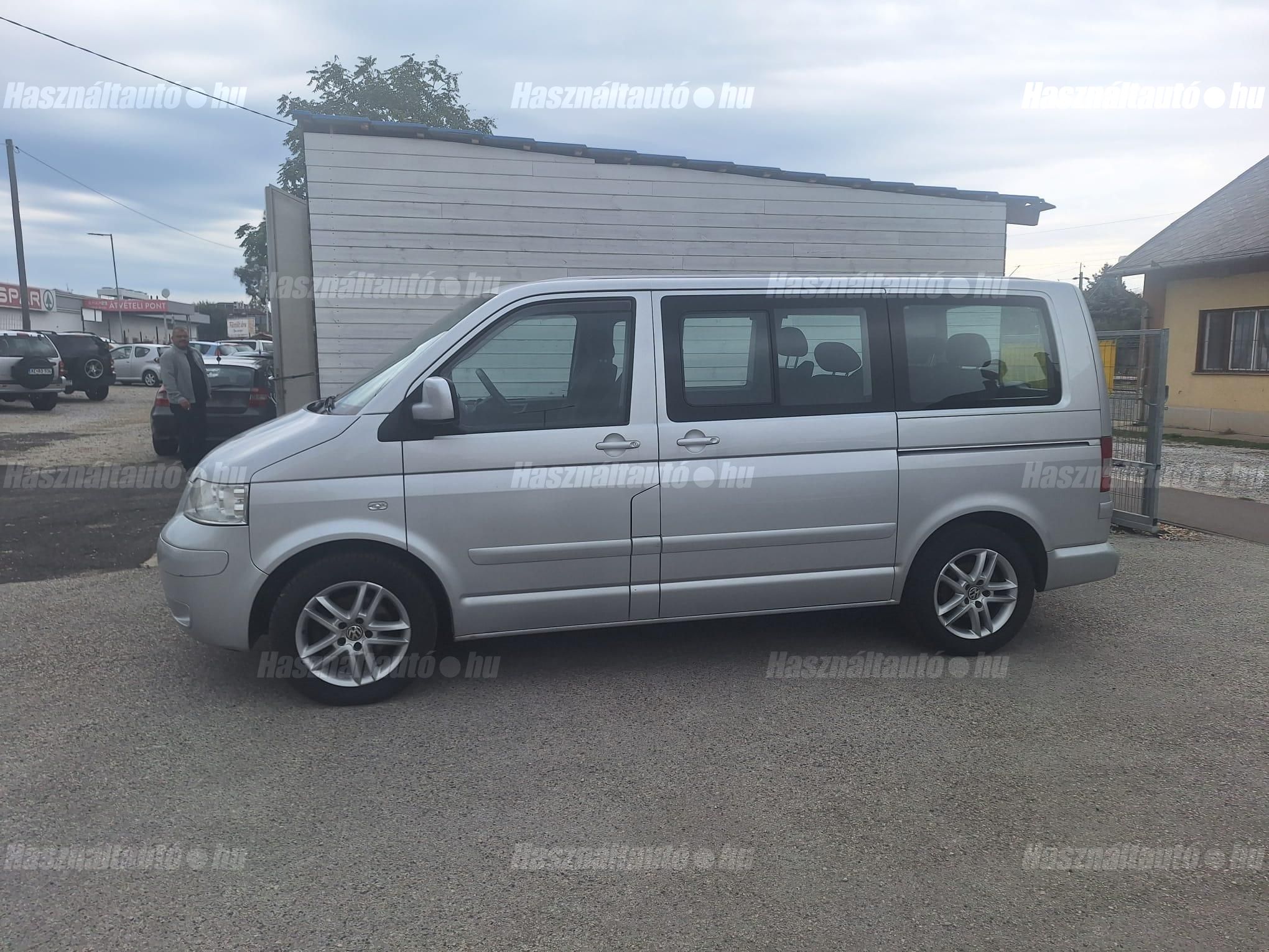 VOLKSWAGEN MULTIVAN 2003/10 - 1