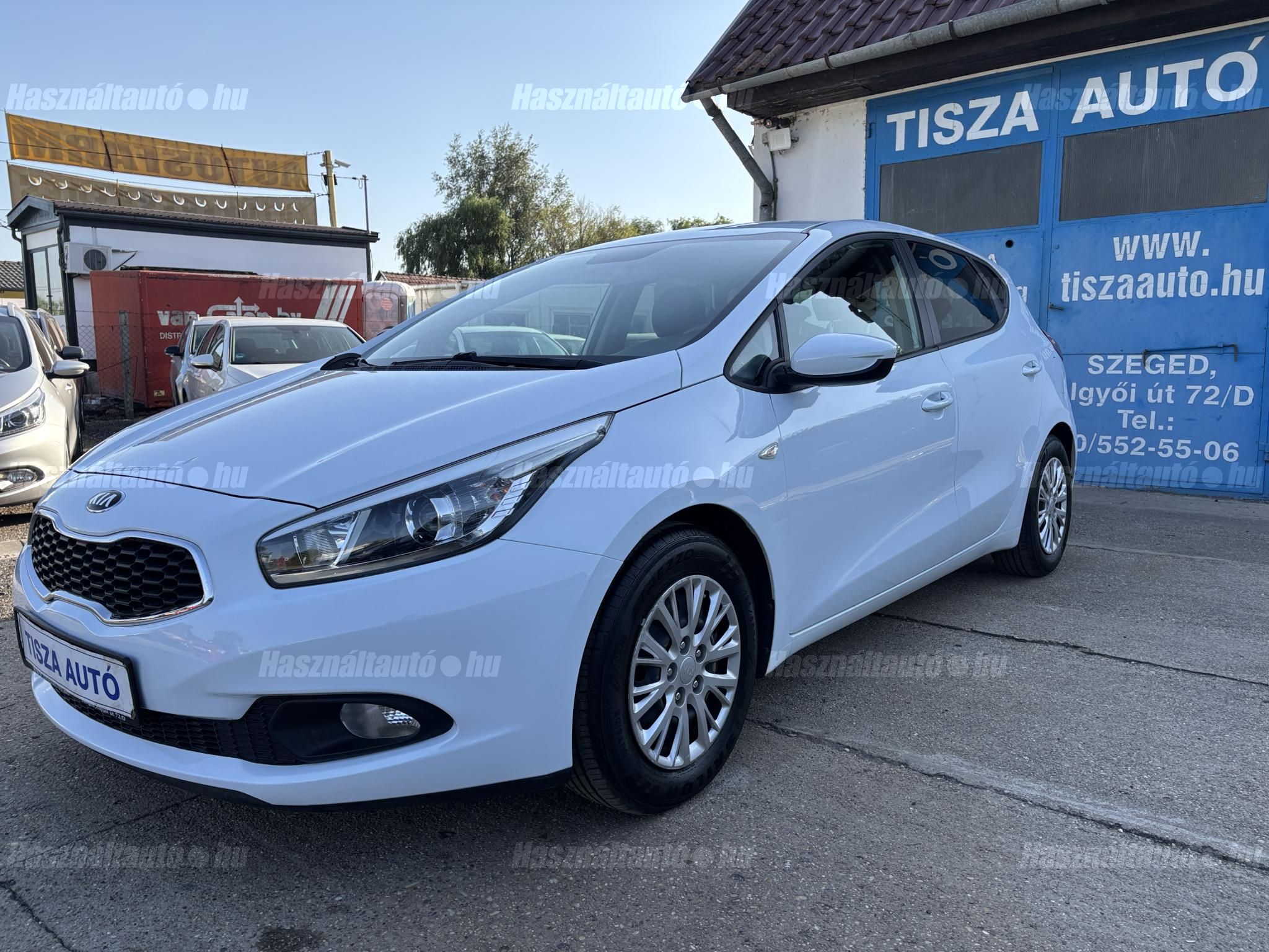KIA CEE'D 2015/6 - 1