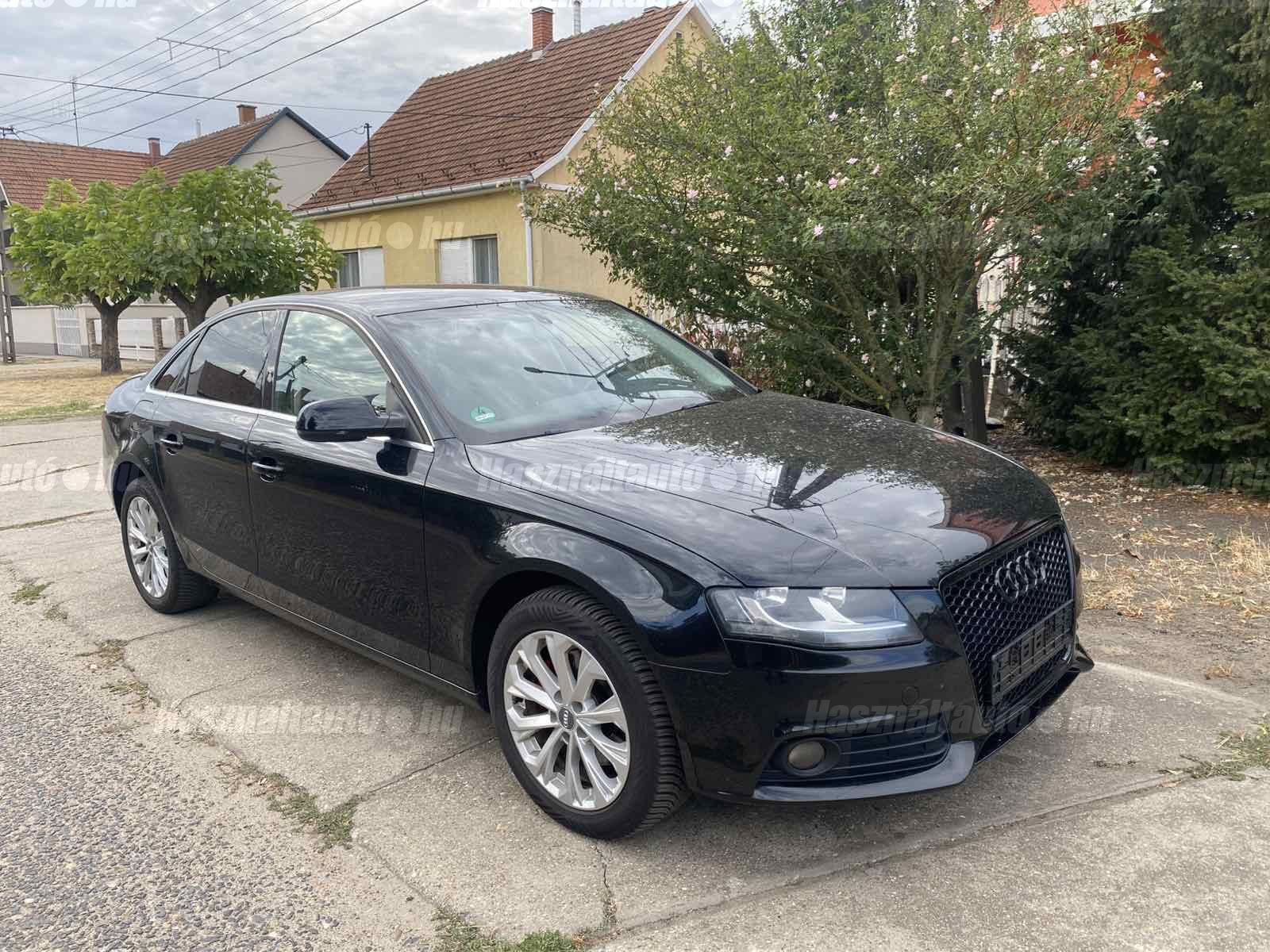 AUDI A4 2011 - 1
