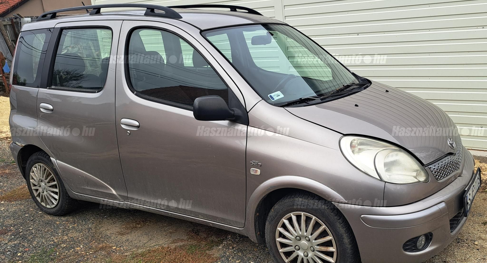 TOYOTA YARIS VERSO 2005/4 - 1
