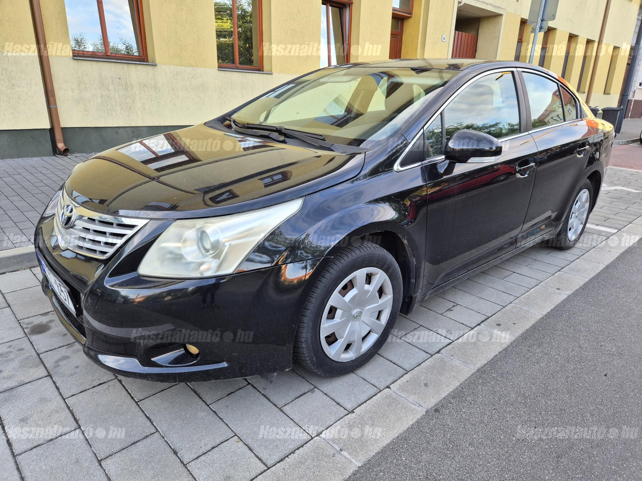 TOYOTA AVENSIS 2010/11 - 1