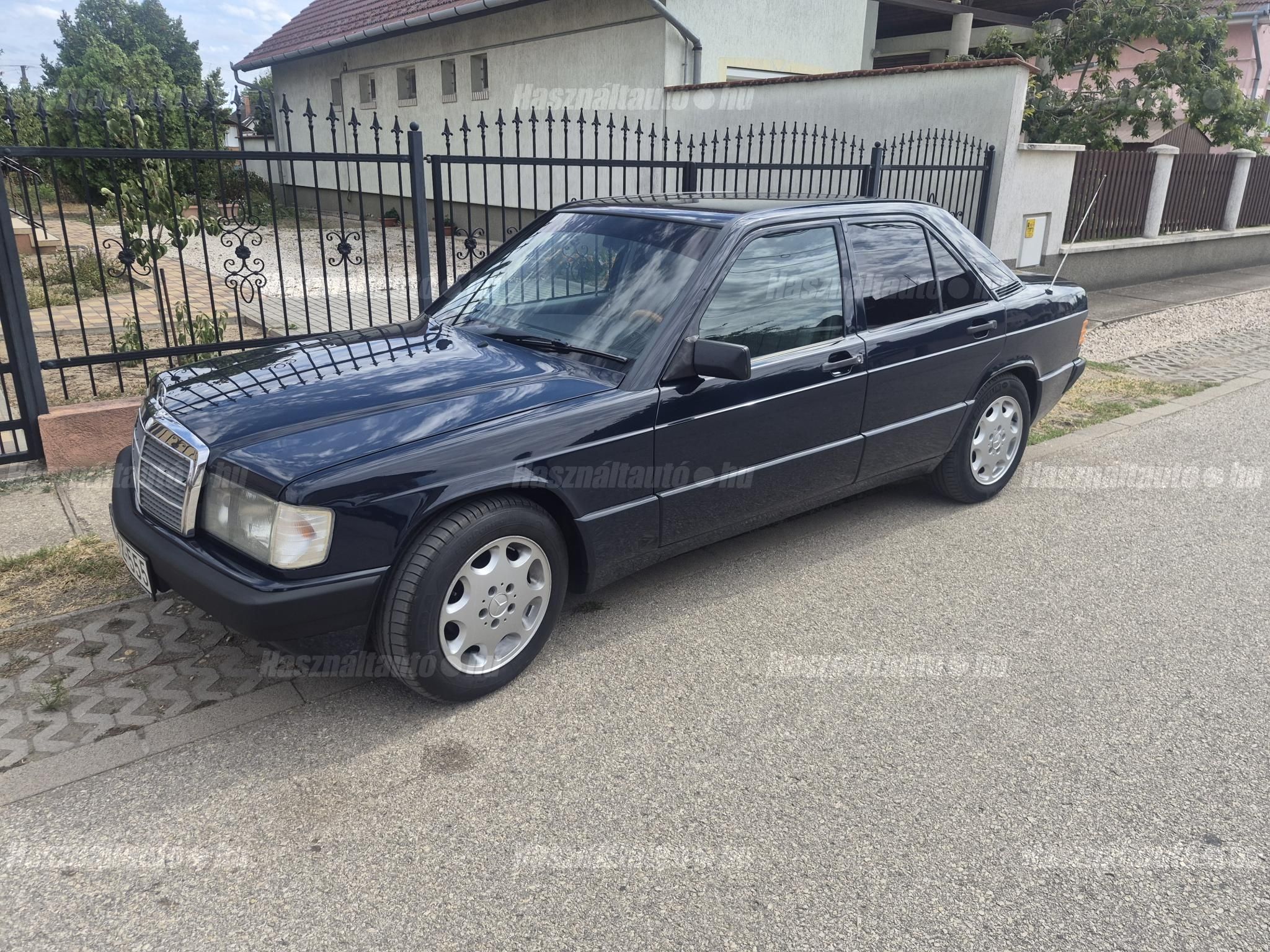 MERCEDES-BENZ 190 1991/11 - 1