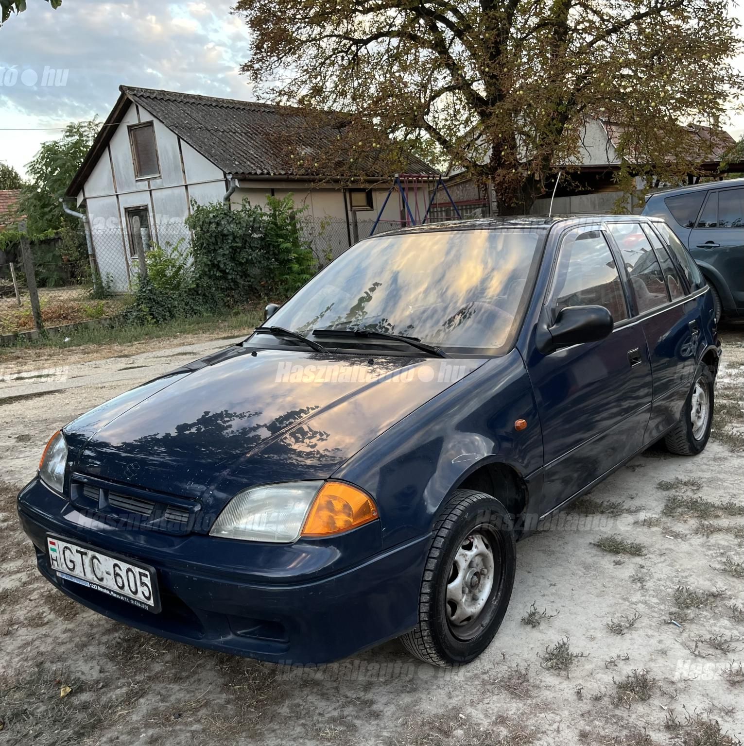 SUZUKI SWIFT 1998/10 - 1