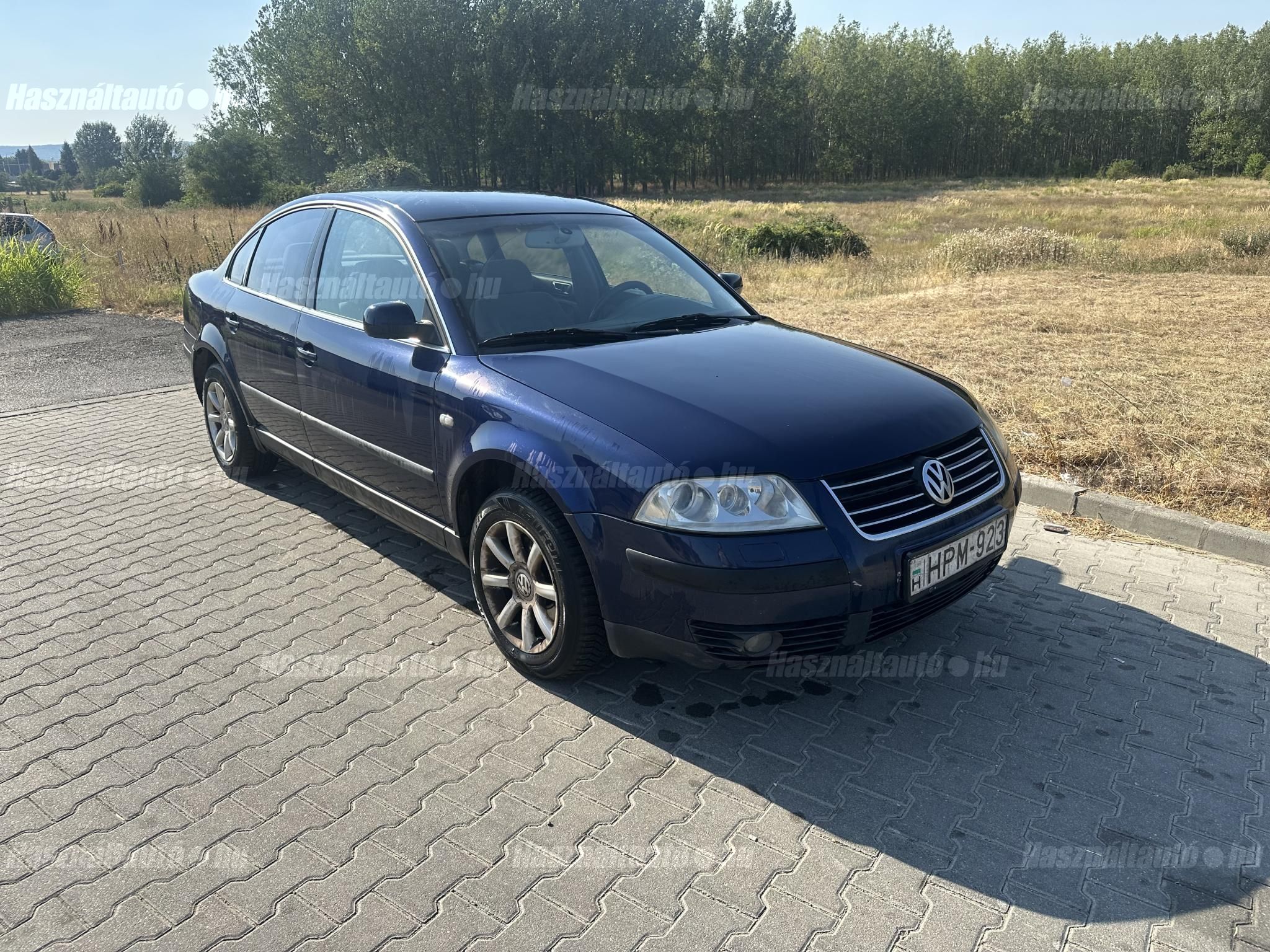 VOLKSWAGEN PASSAT V 2001/6 - 1