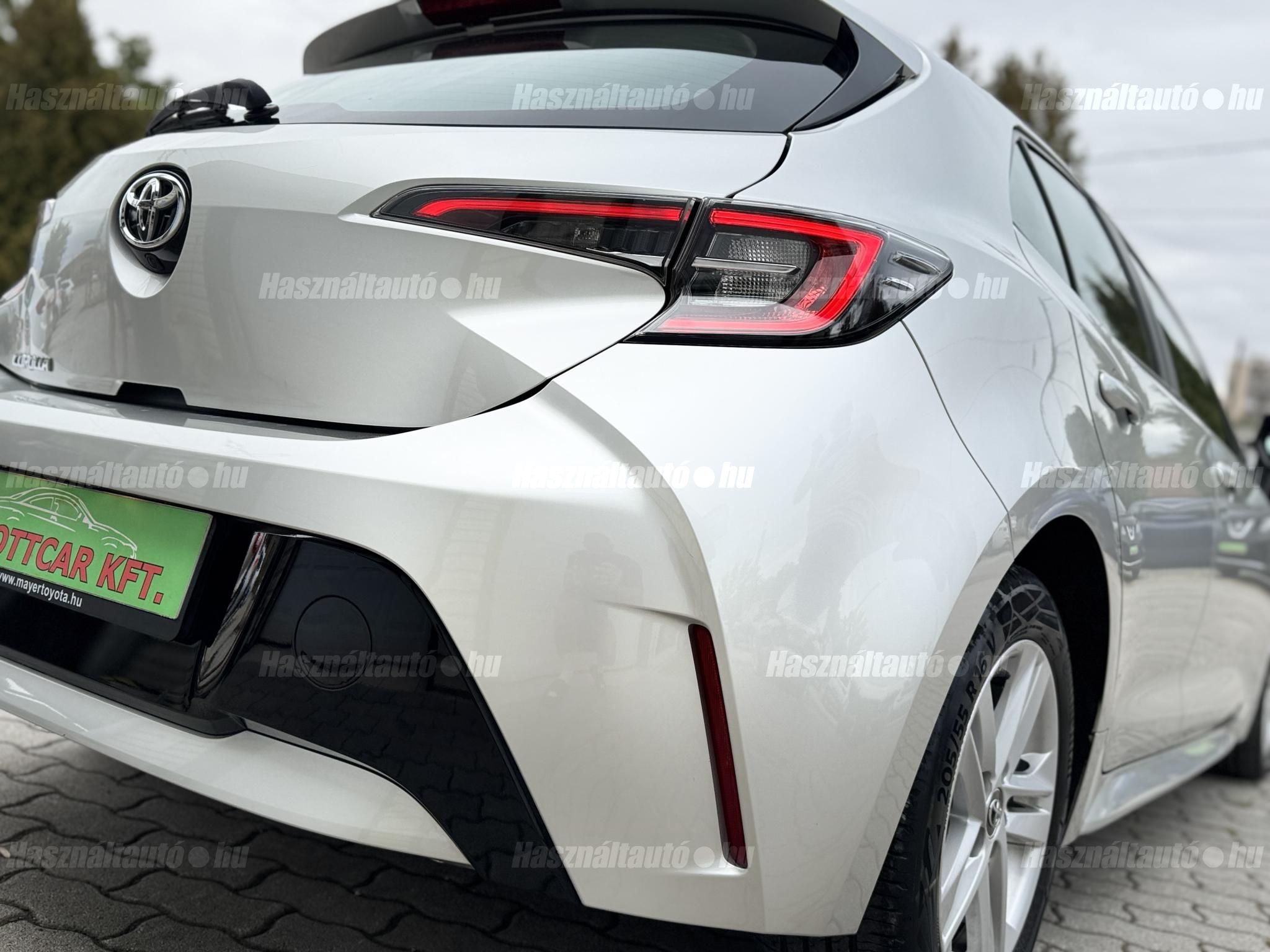 TOYOTA COROLLA 2019/7 - 1
