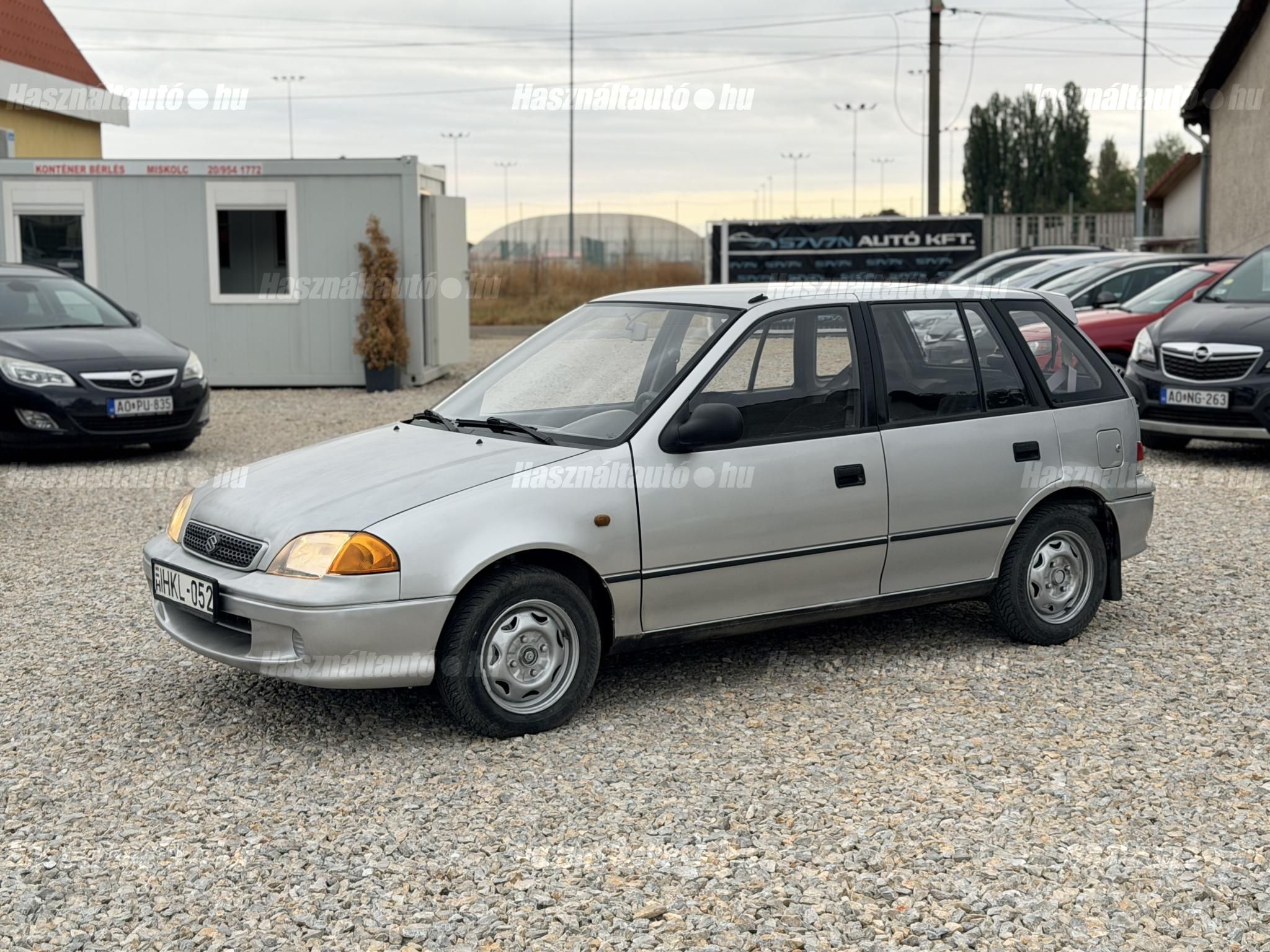 SUZUKI SWIFT 2000/11 - 1