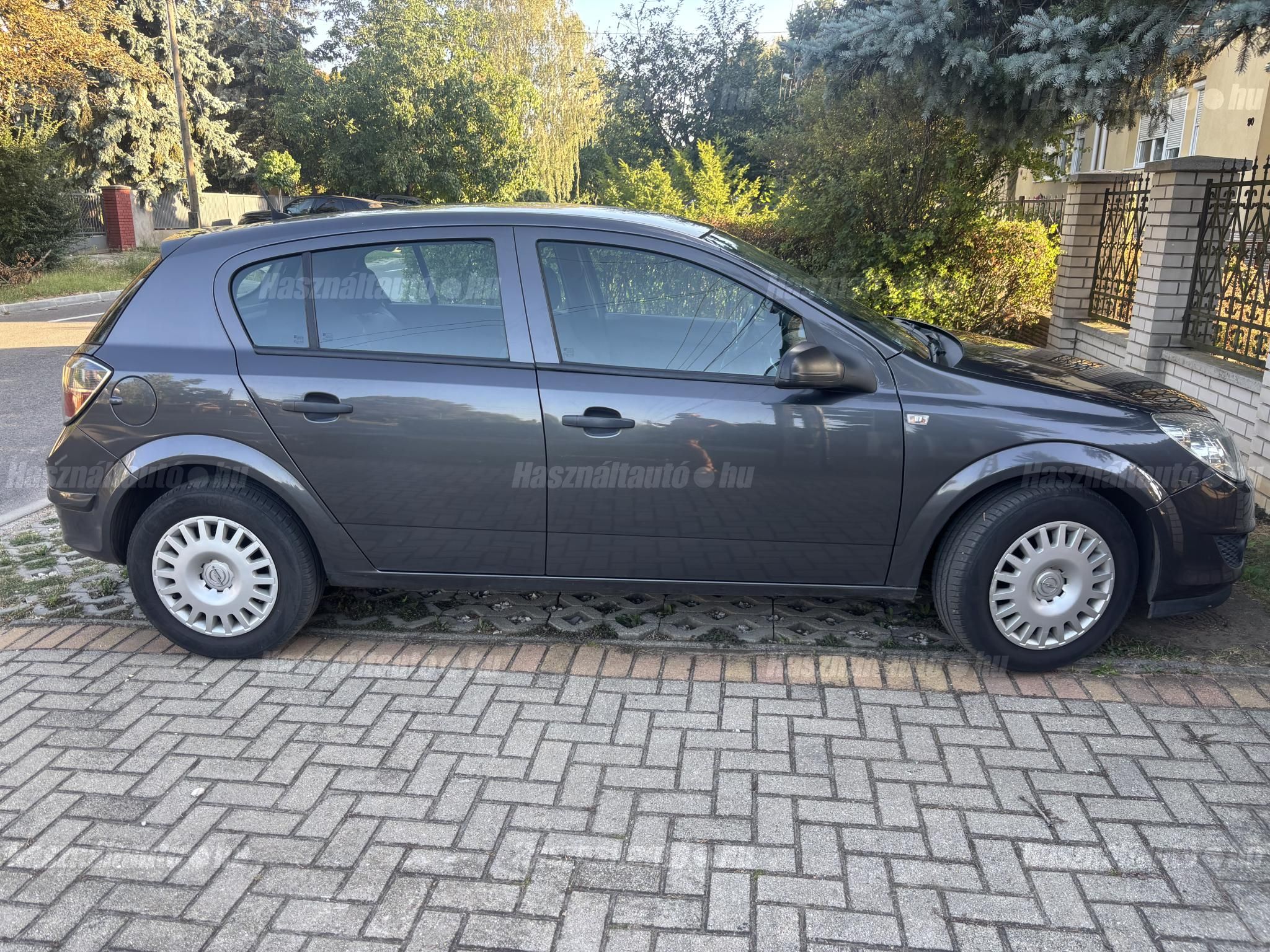 OPEL ASTRA H 2009/2 - 1