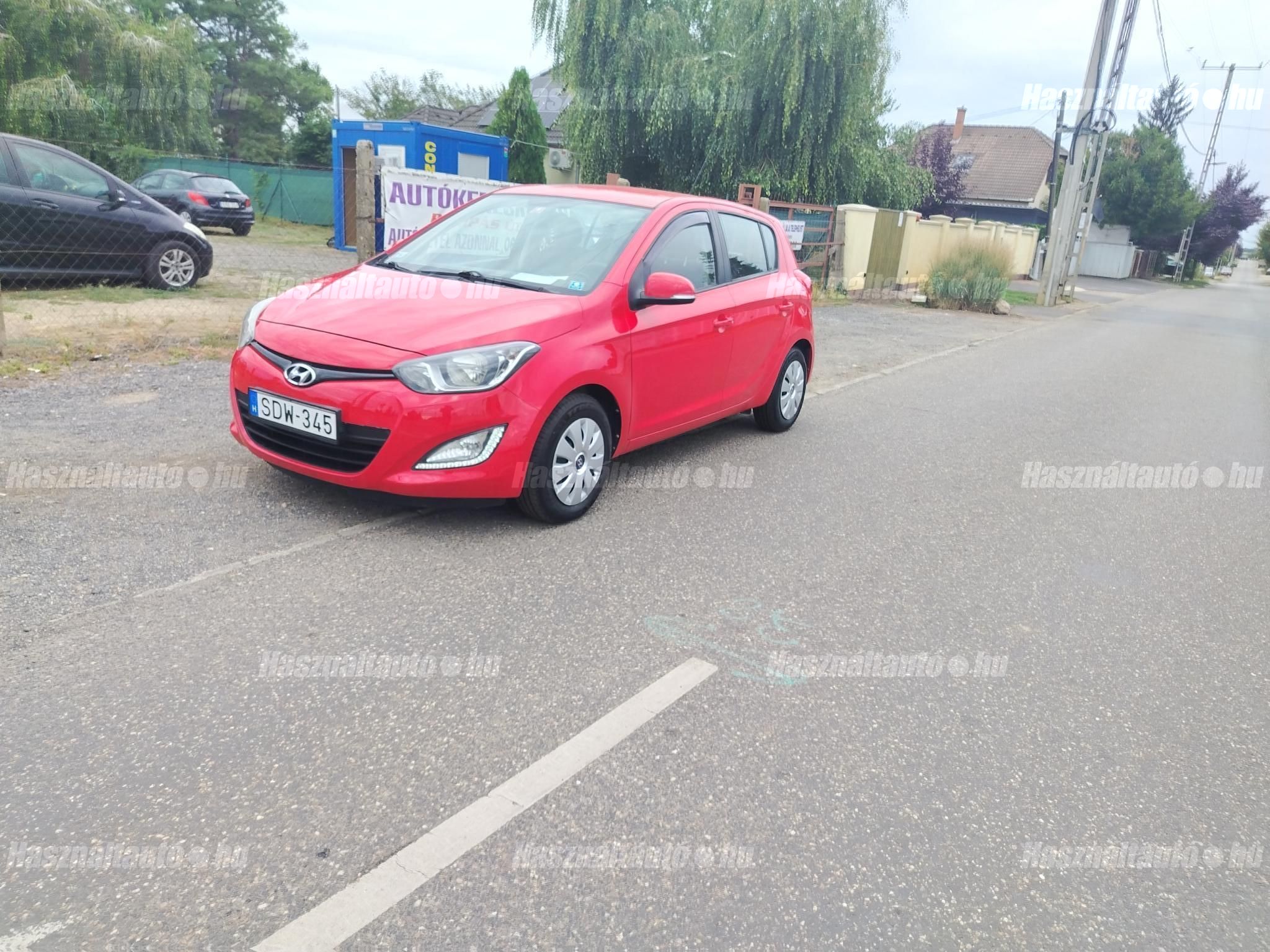 HYUNDAI I20 2013/10 - 1