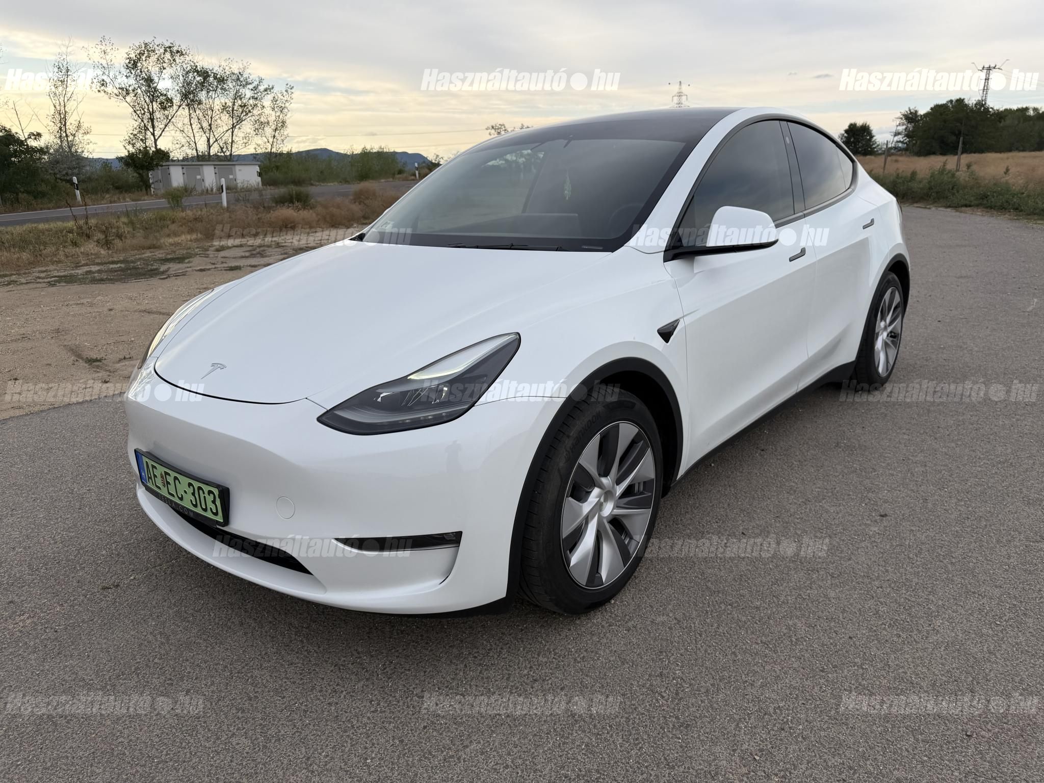 TESLA MODEL Y 2023/11 - 1