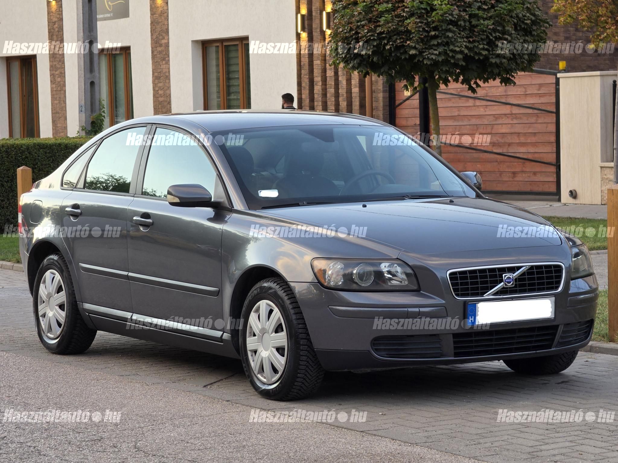 VOLVO S40 2006 - 1