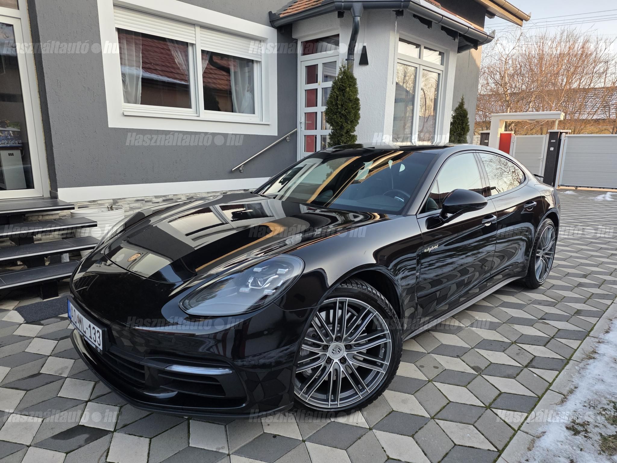PORSCHE PANAMERA 2018/4 - 1