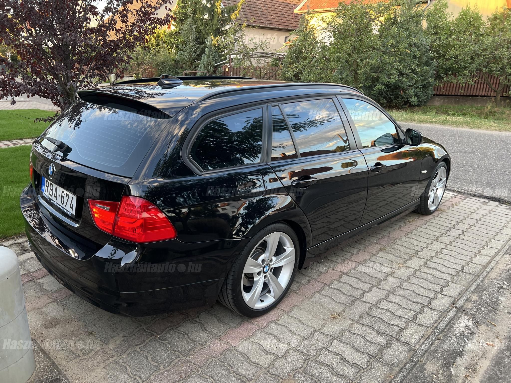 BMW 320 2011/8 - 1
