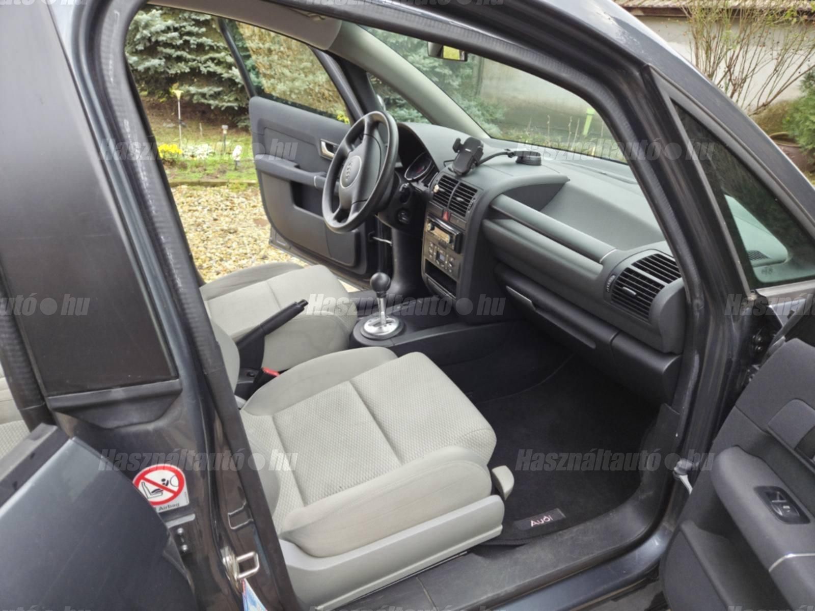 AUDI A2 2001/8 - 1