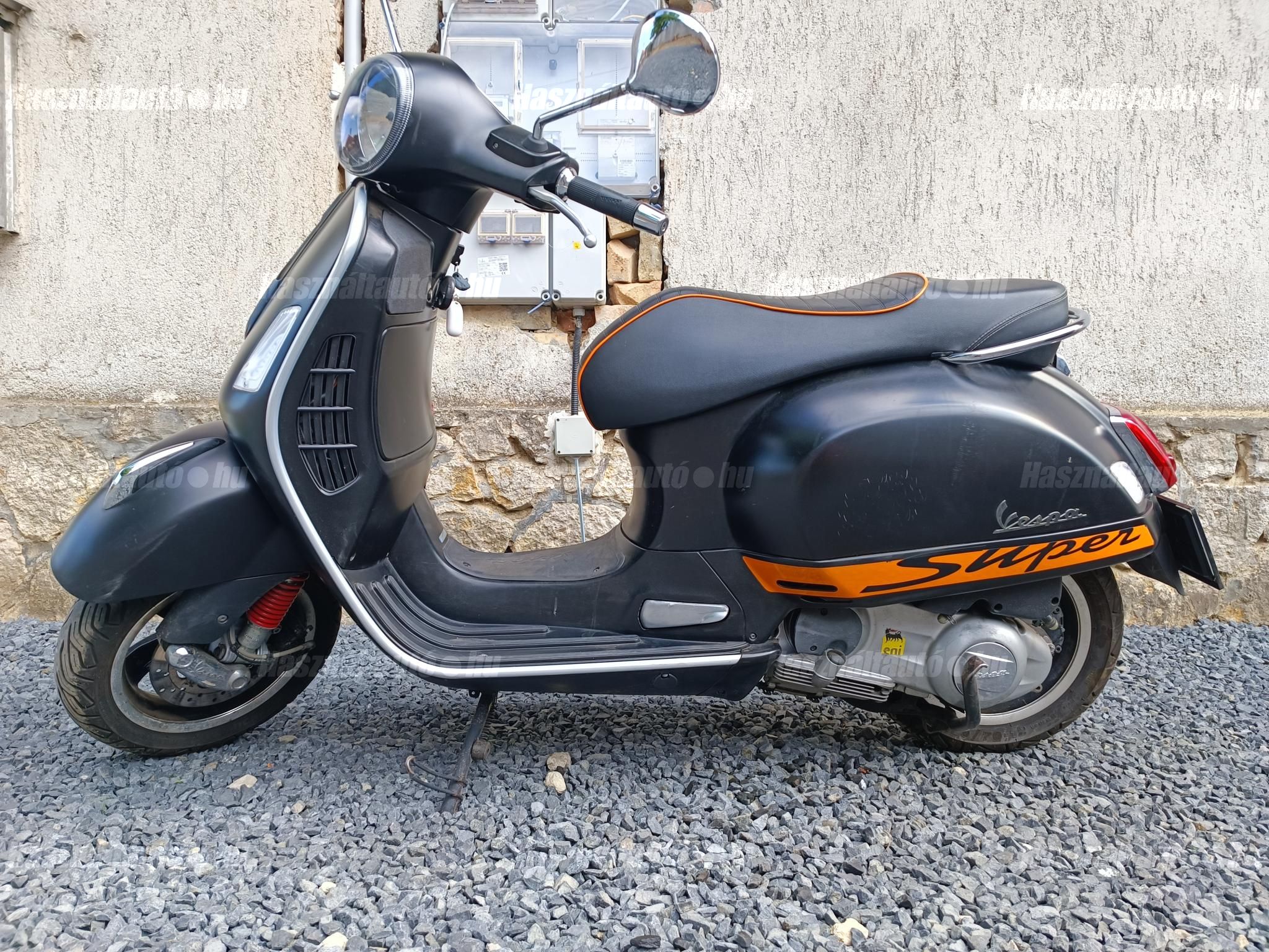 VESPA GTS 2015/4 - 1