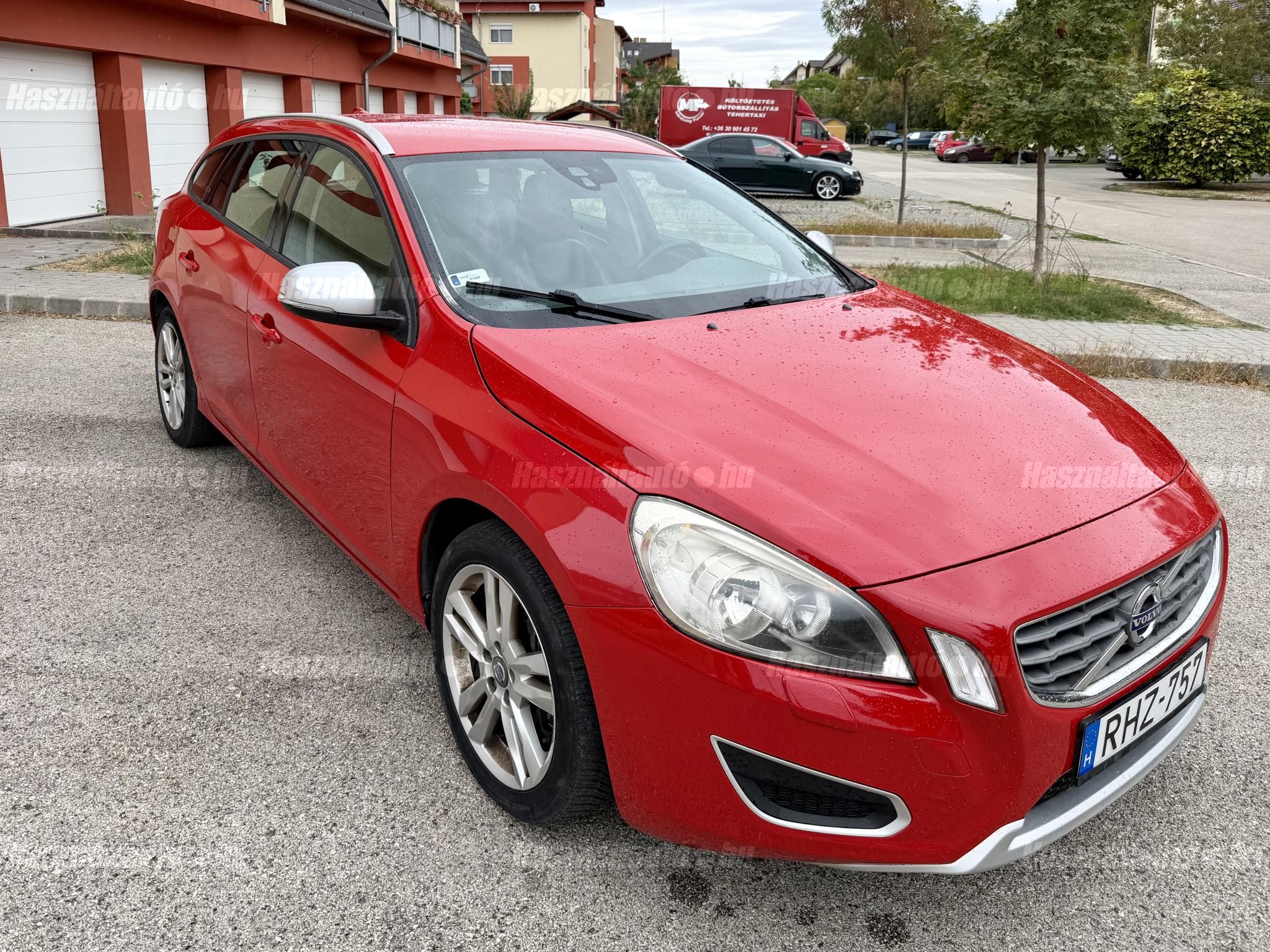 VOLVO V60 2011 - 1