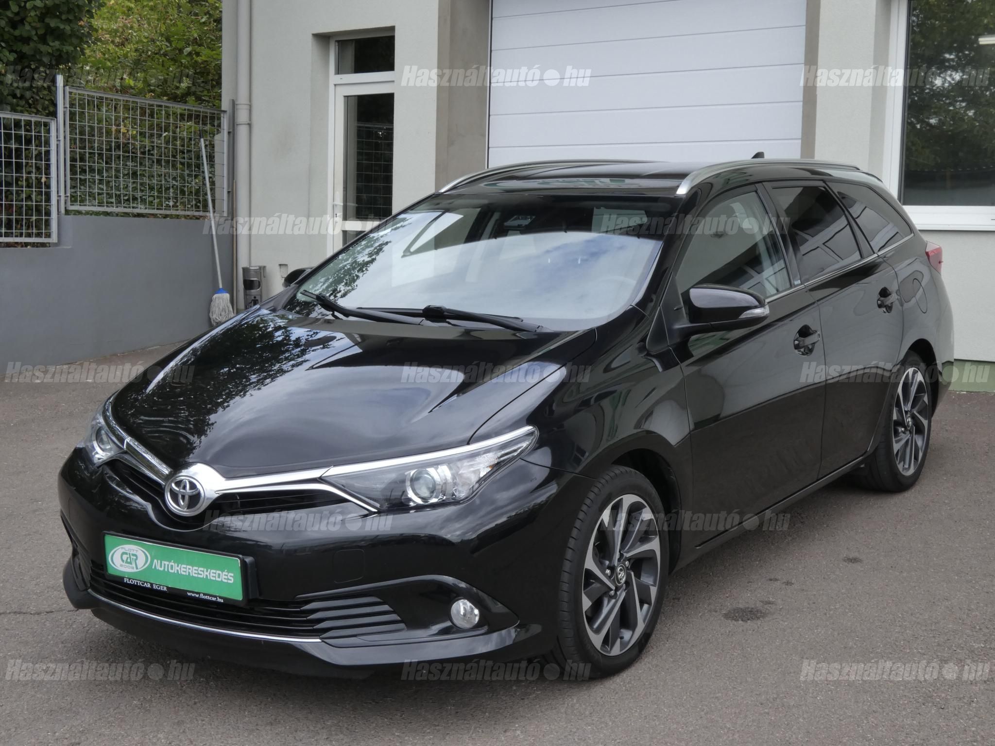 TOYOTA AURIS 2016/4 - 1