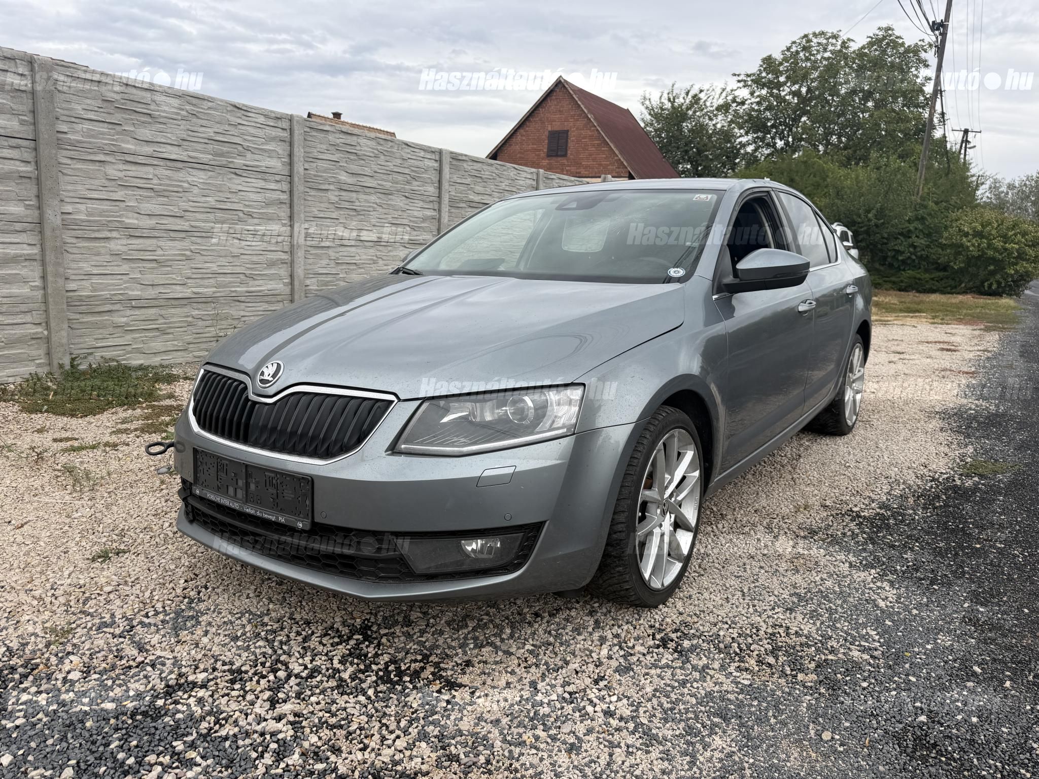 SKODA OCTAVIA 2013 - 1