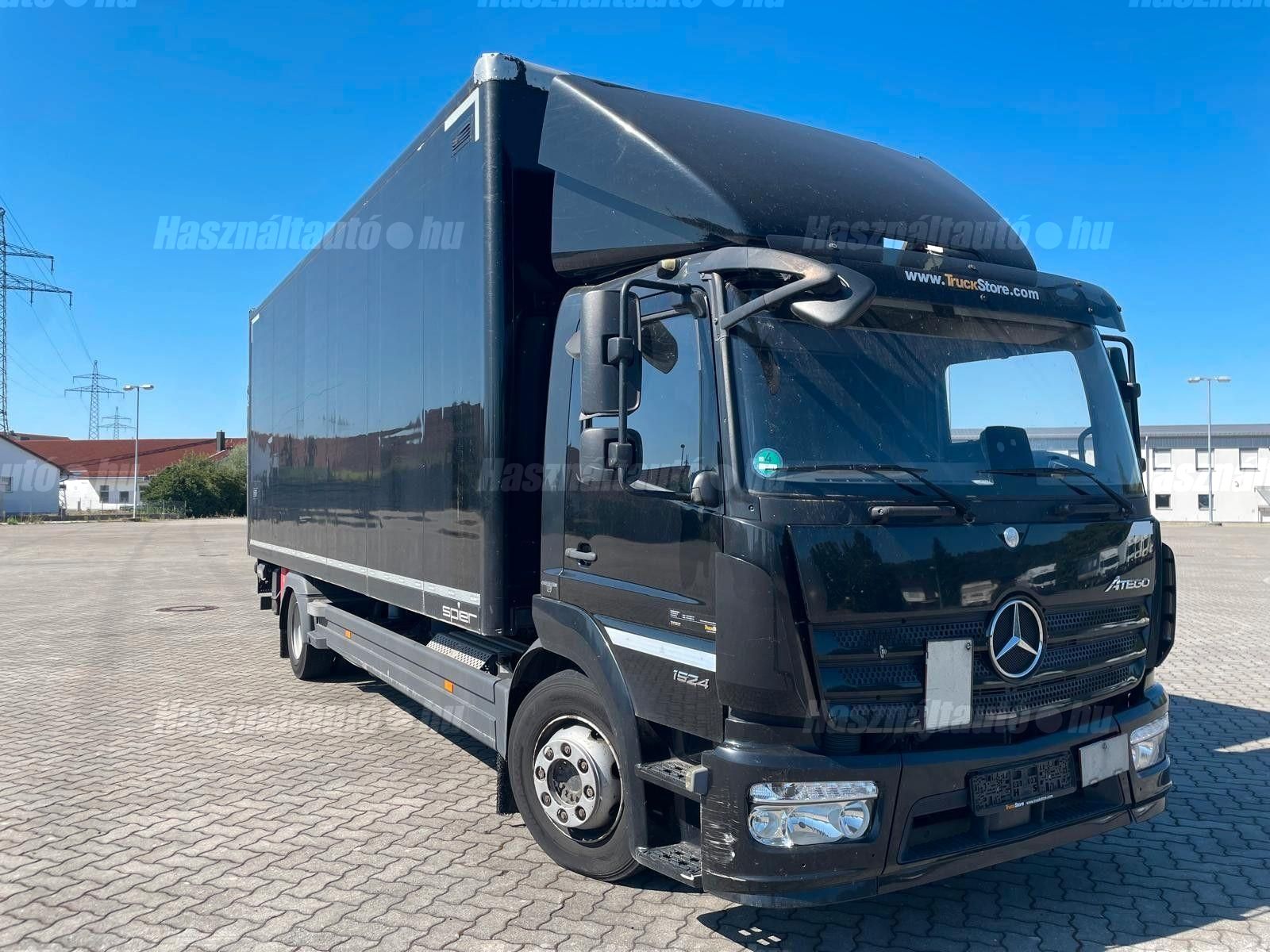 MERCEDES-BENZ 2017/10 - 1