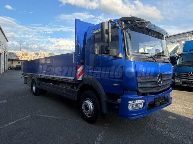 MERCEDES-BENZ 2021/2 - 1