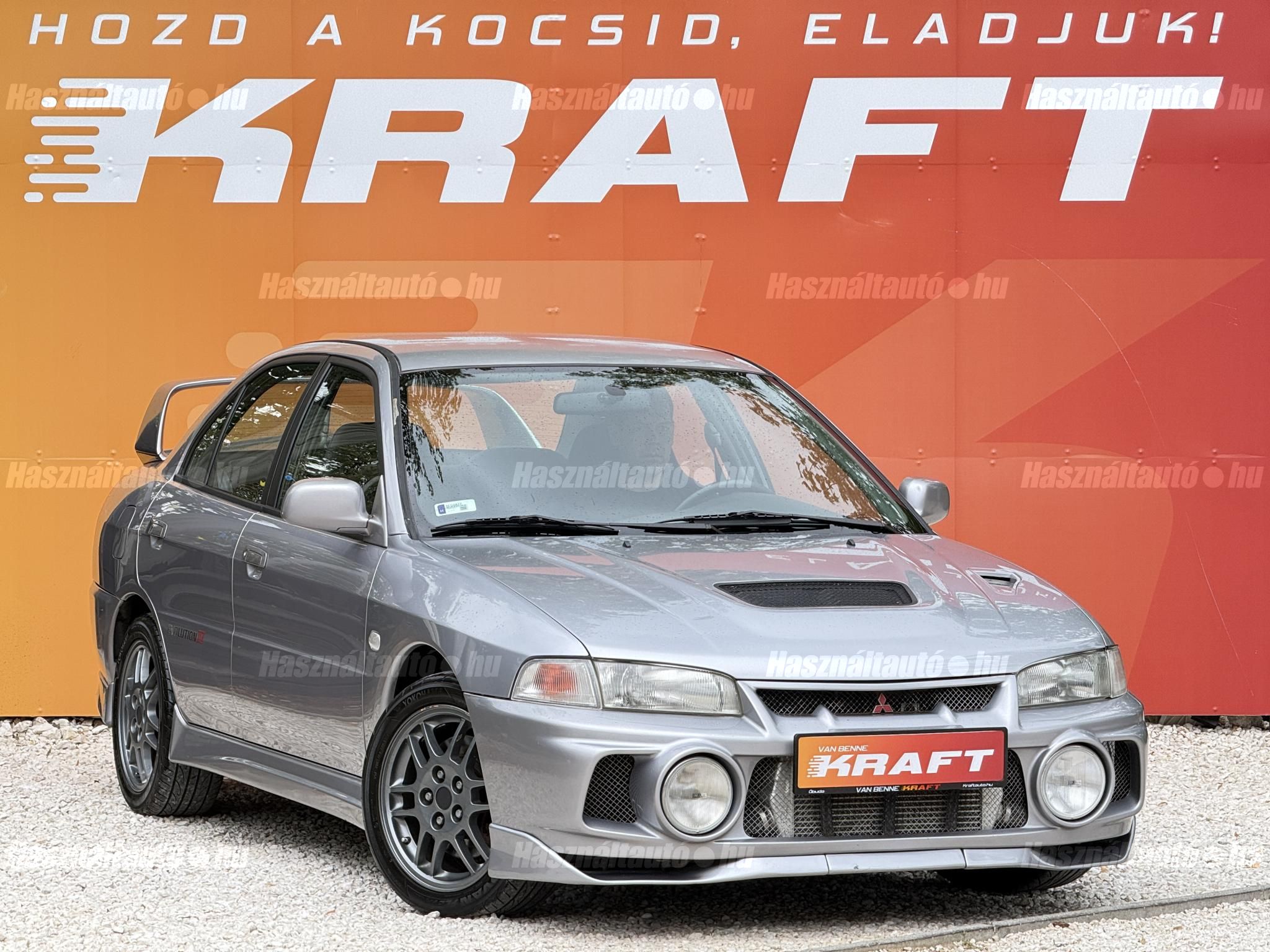 MITSUBISHI LANCER 1996/12 - 1
