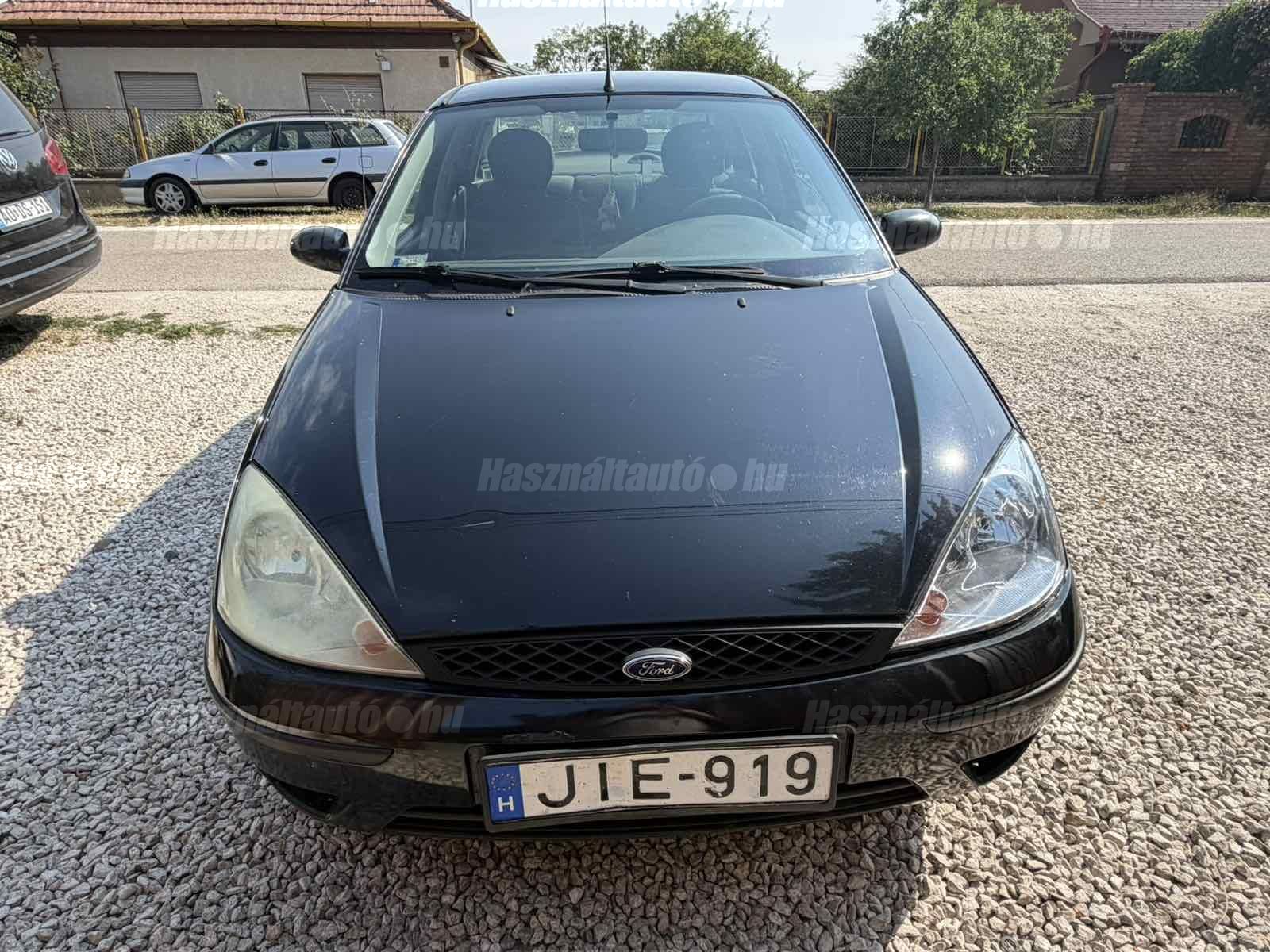 FORD FOCUS 2004 - 1