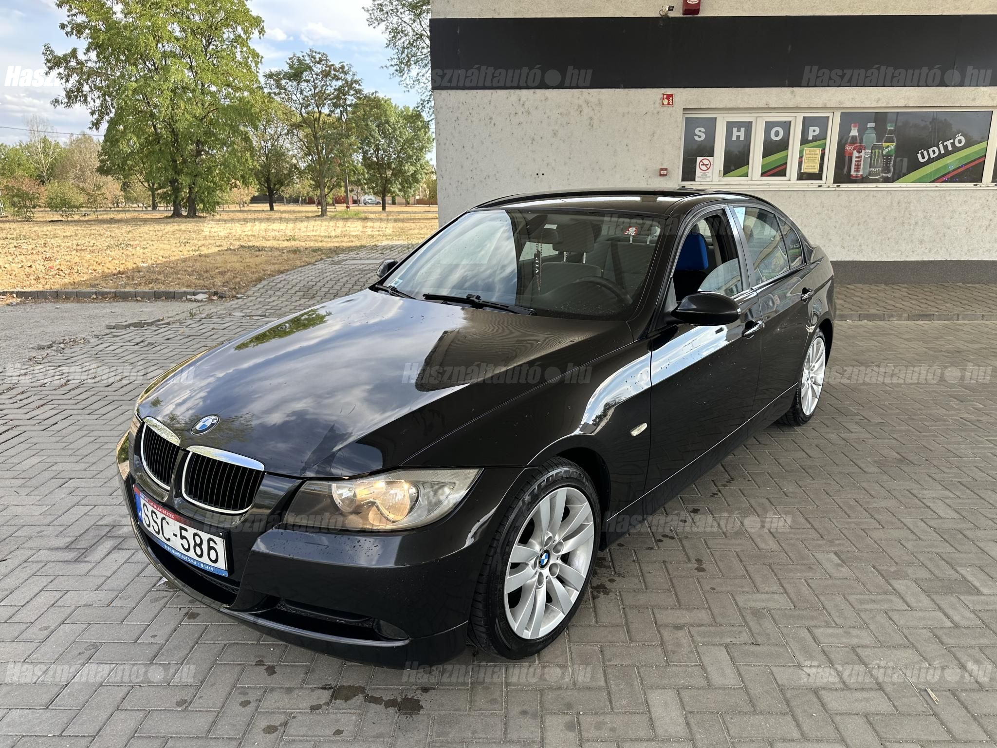 BMW 318 2006/6 - 1