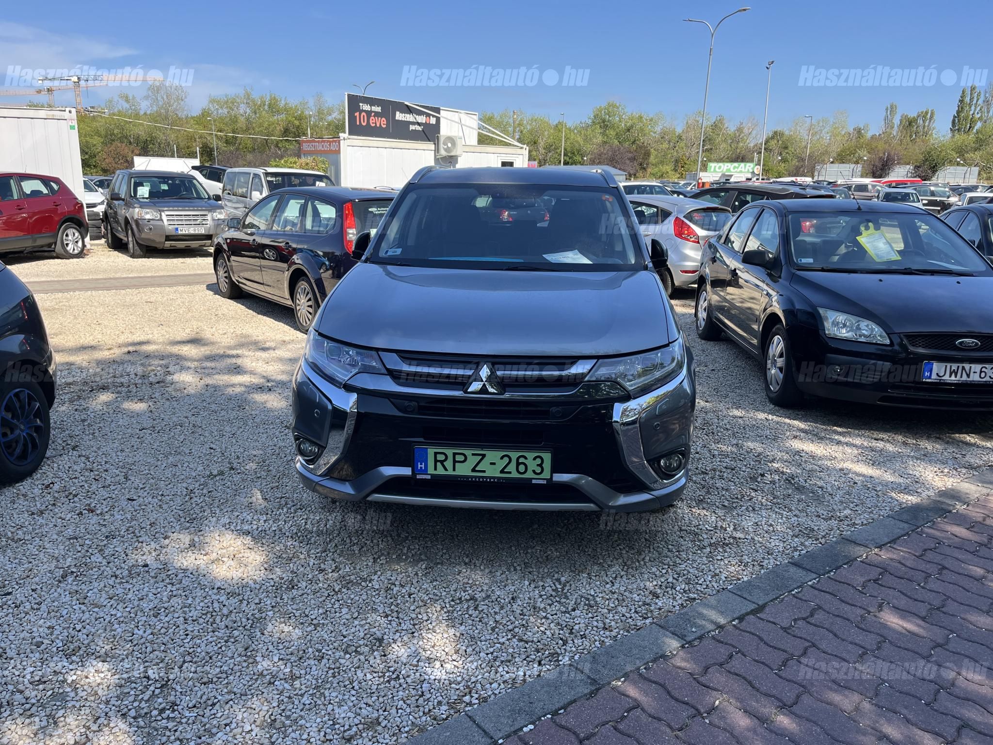 MITSUBISHI OUTLANDER 2015/6 - 1