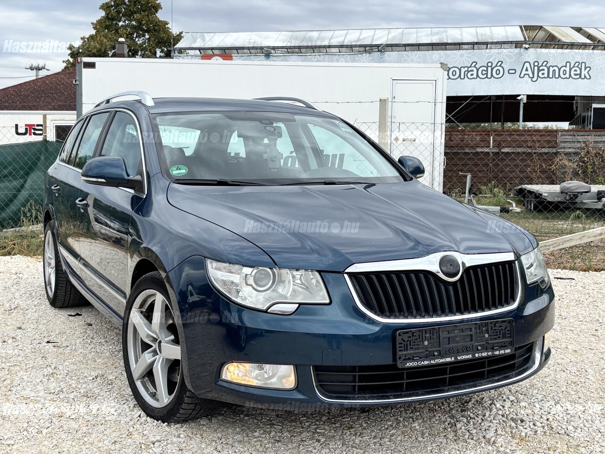 SKODA SUPERB 2013 - 1