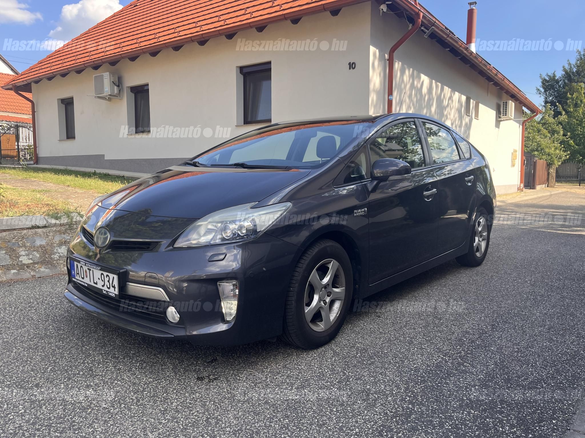 TOYOTA PRIUS PLUG-IN 2012/12 - 1