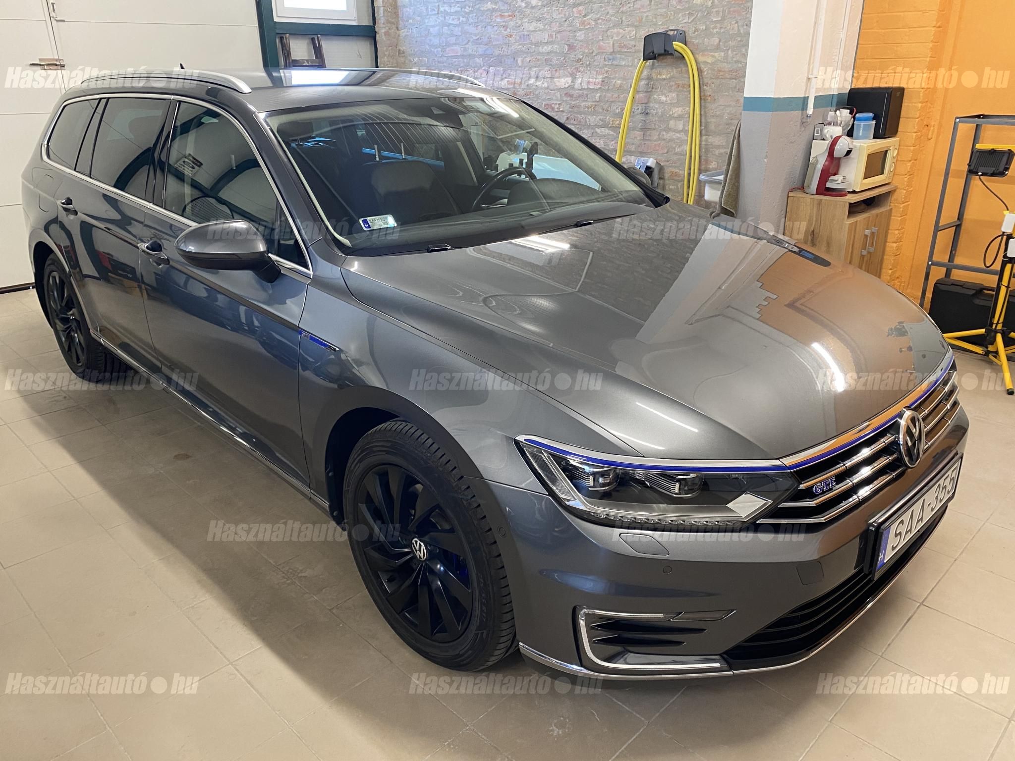 VOLKSWAGEN PASSAT VIII 2016/10 - 1