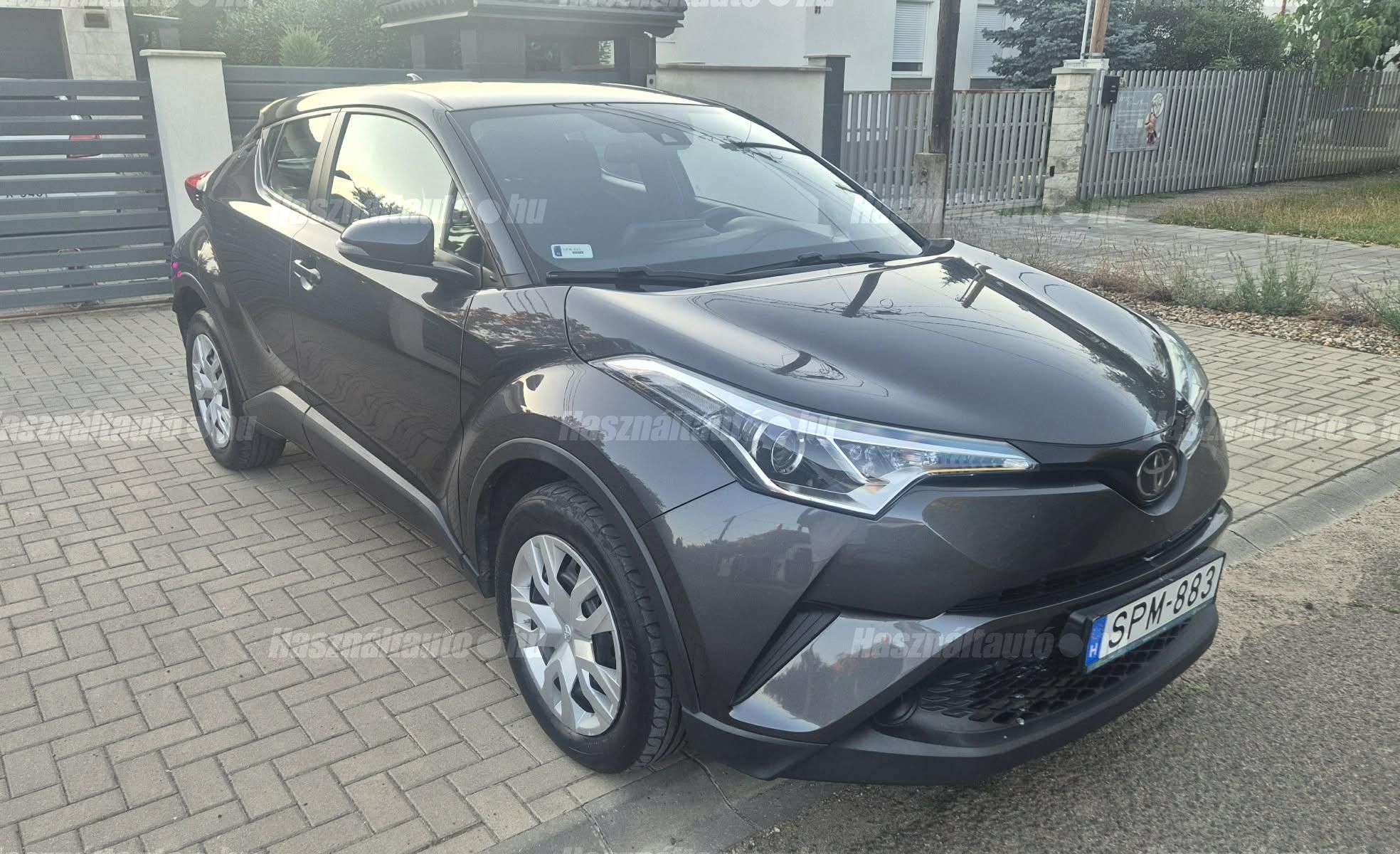 TOYOTA C-HR 2018/8 - 1