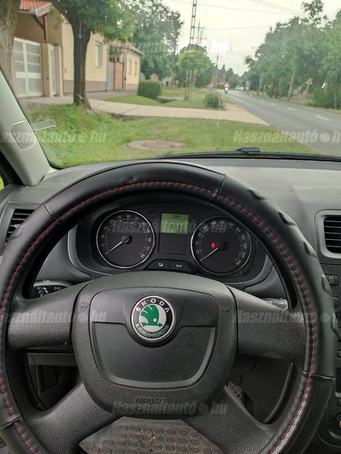 SKODA FABIA 2010/4 - 1