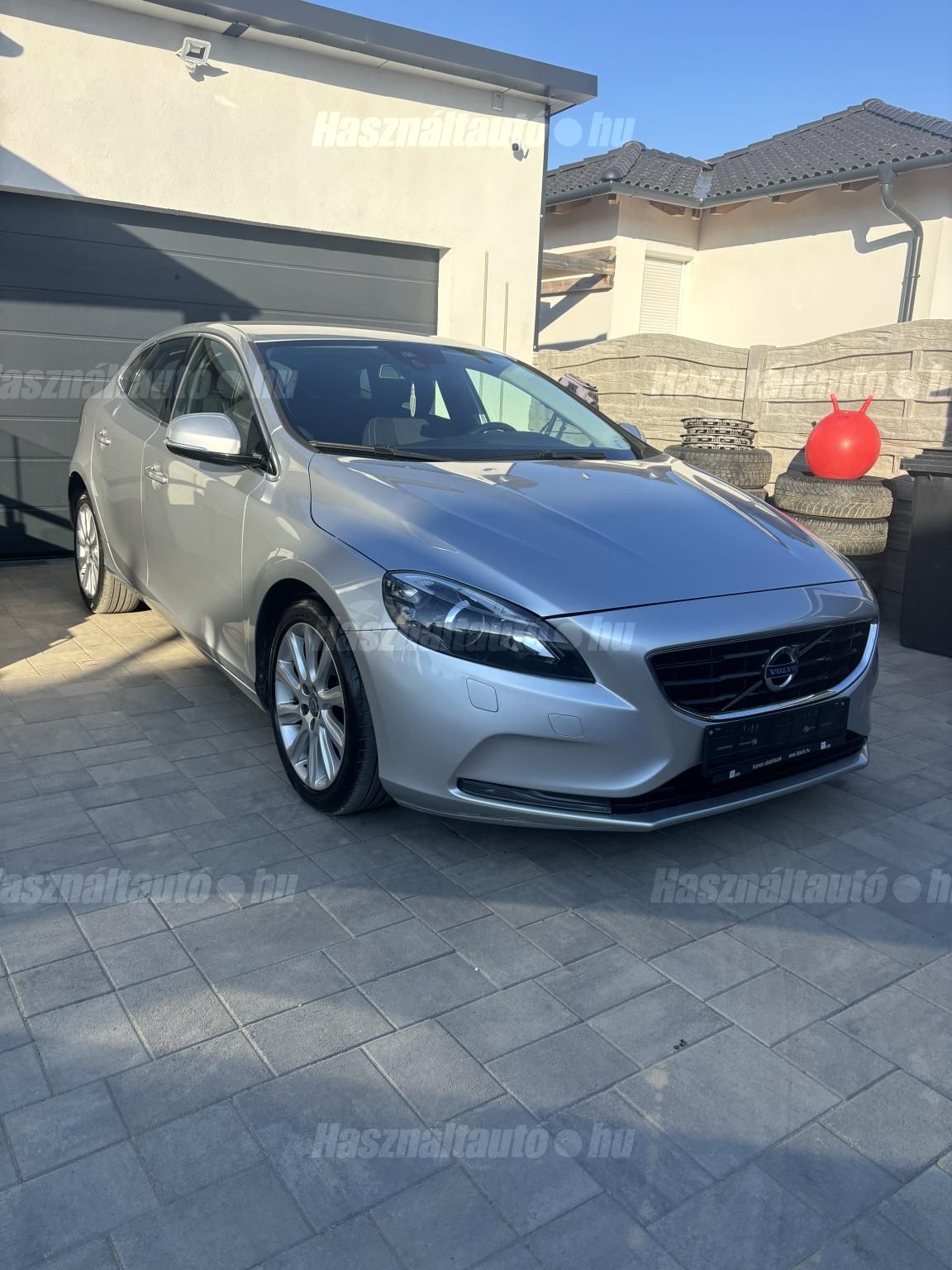 VOLVO V40 2014/5 - 1
