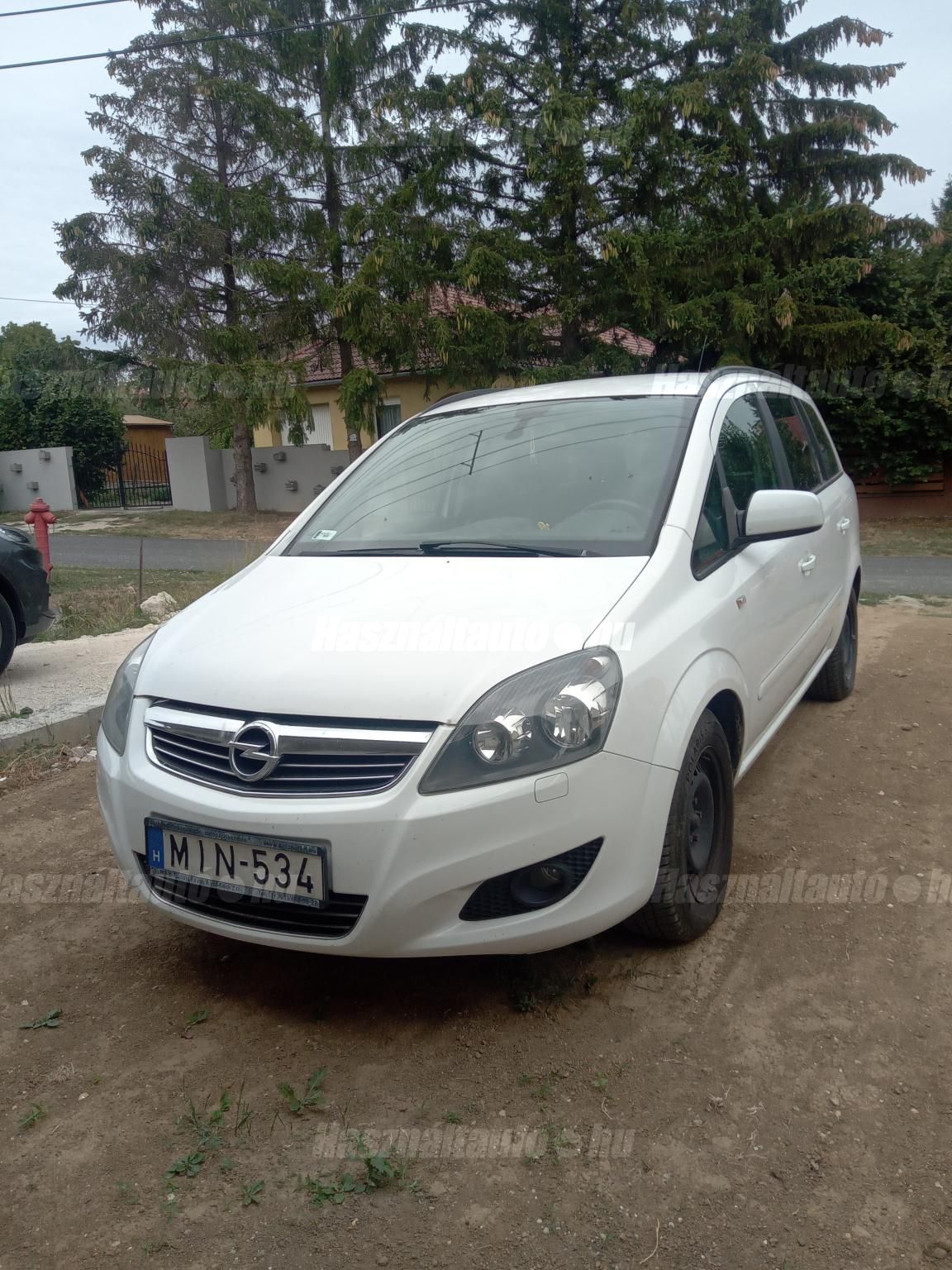 OPEL ZAFIRA B 2013/4 - 1
