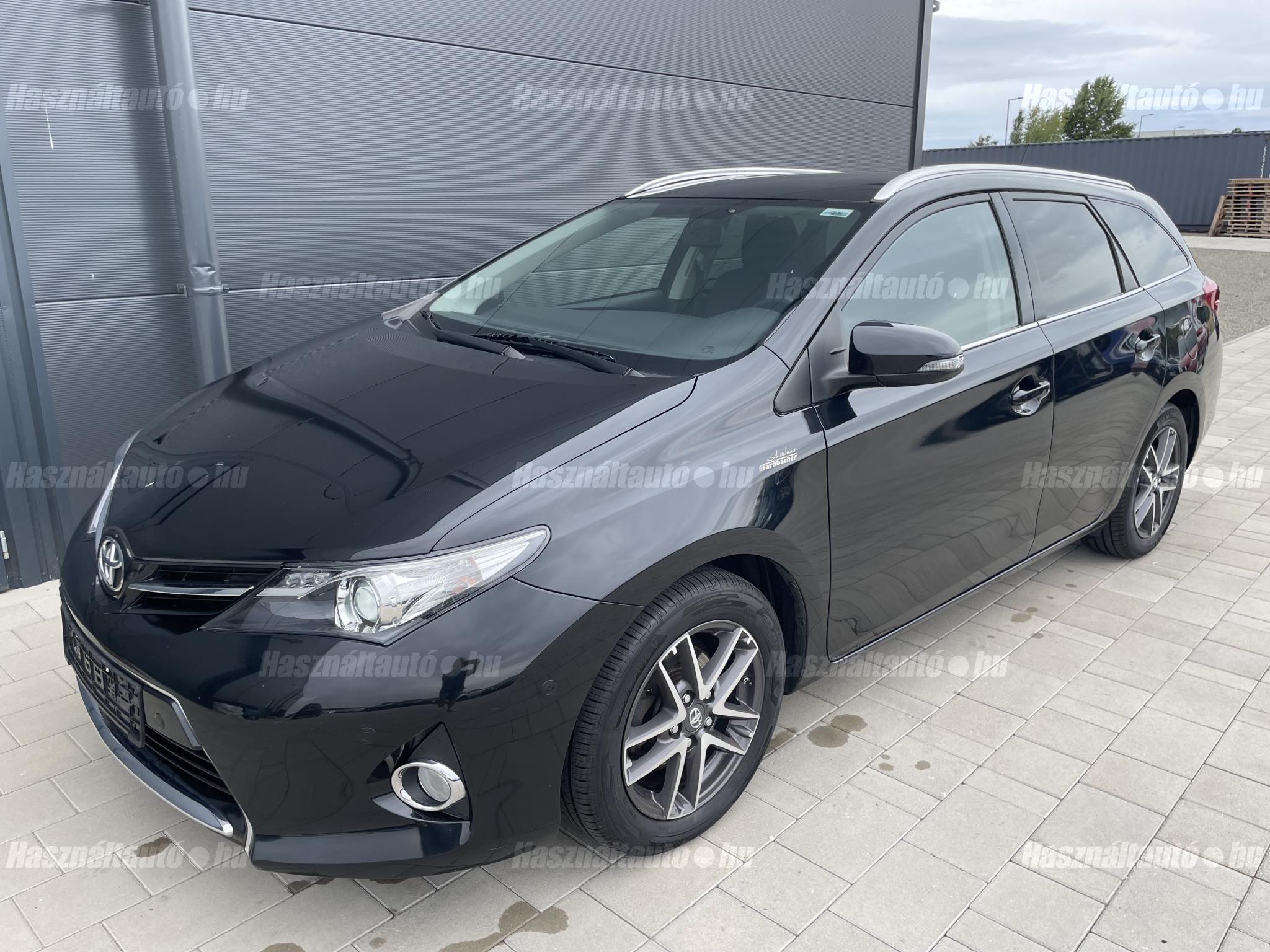 TOYOTA AURIS 2015/10 - 1