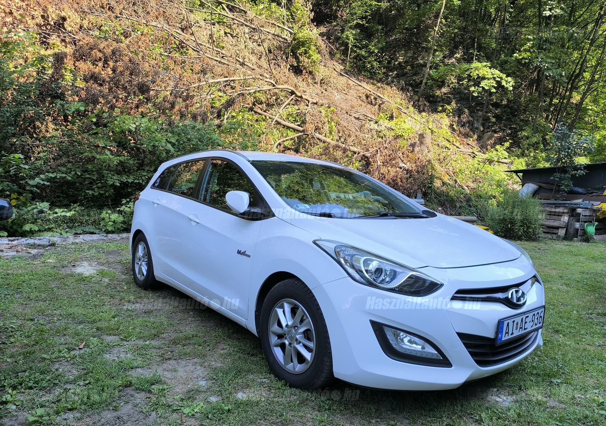 HYUNDAI I30 2013/11 - 1