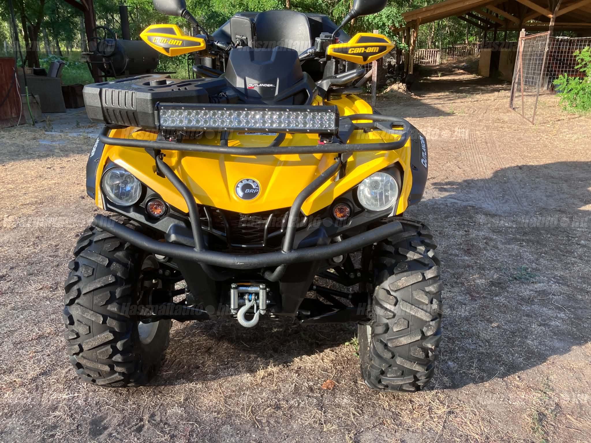 CAN-AM OUTLANDER 2016/8 - 1