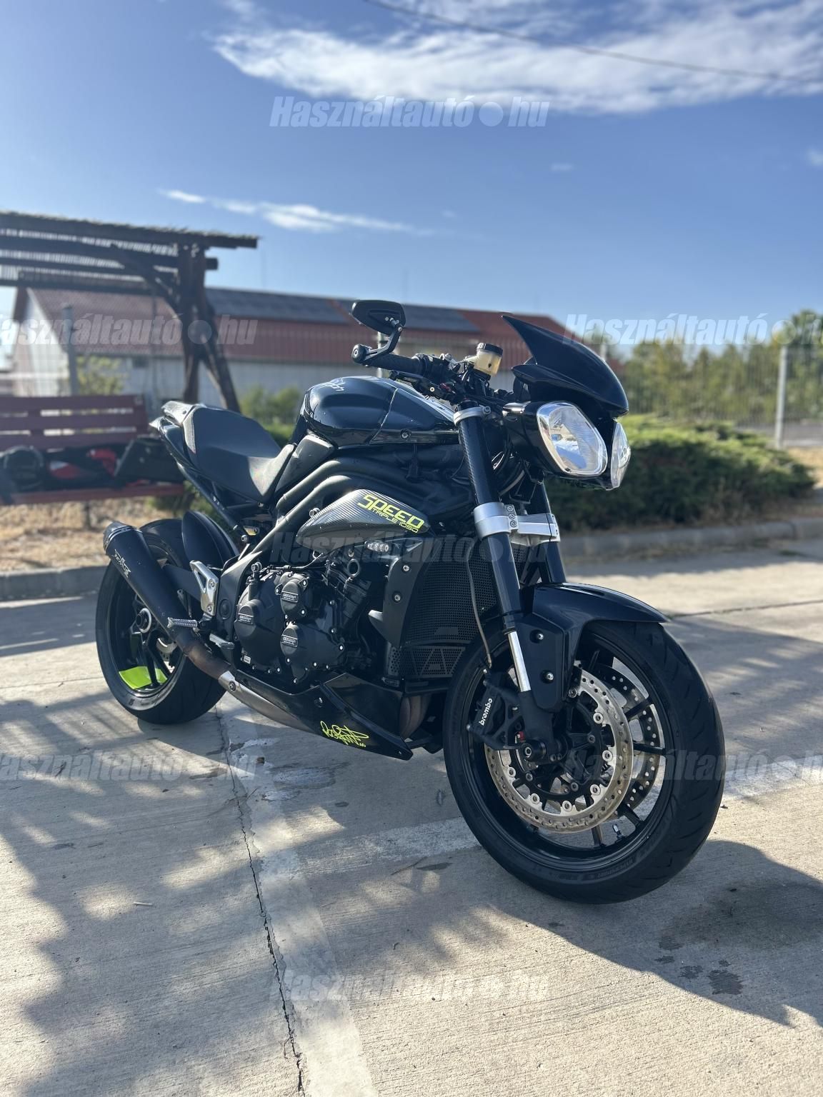 TRIUMPH SPEED TRIPLE 1050 2011 - 1