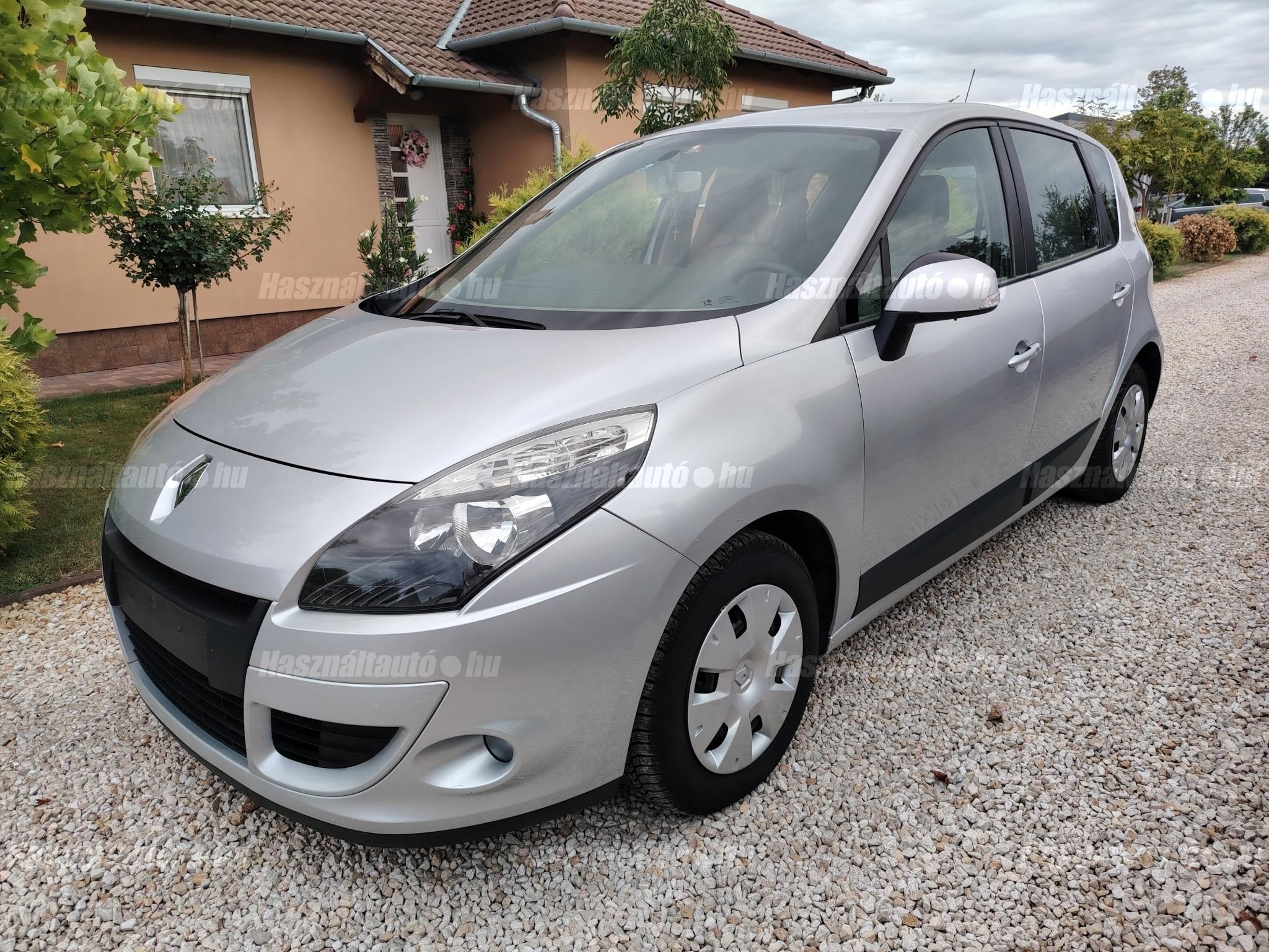 RENAULT SCENIC 2010/5 - 1