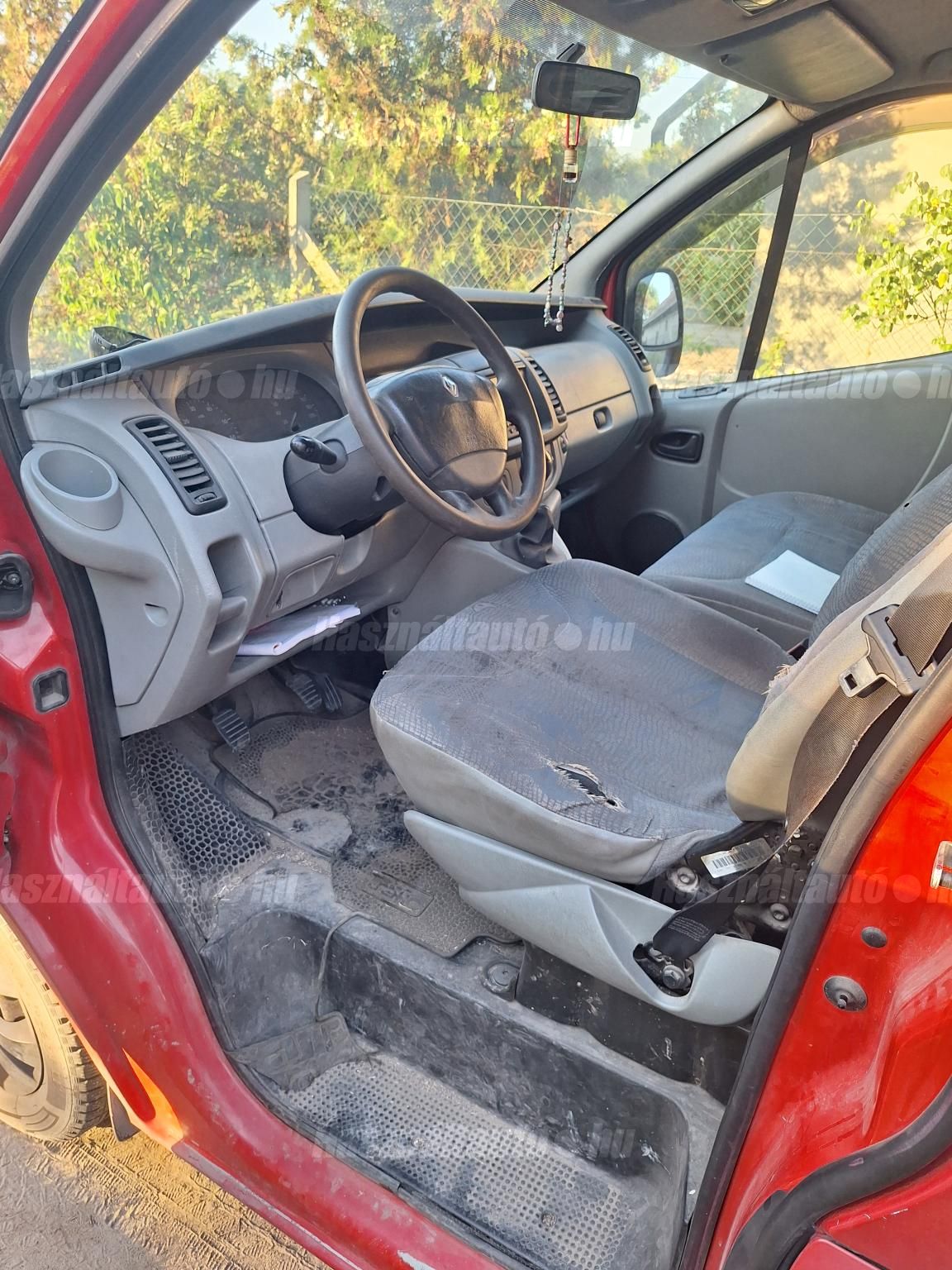 RENAULT TRAFIC 2006/6 - 1