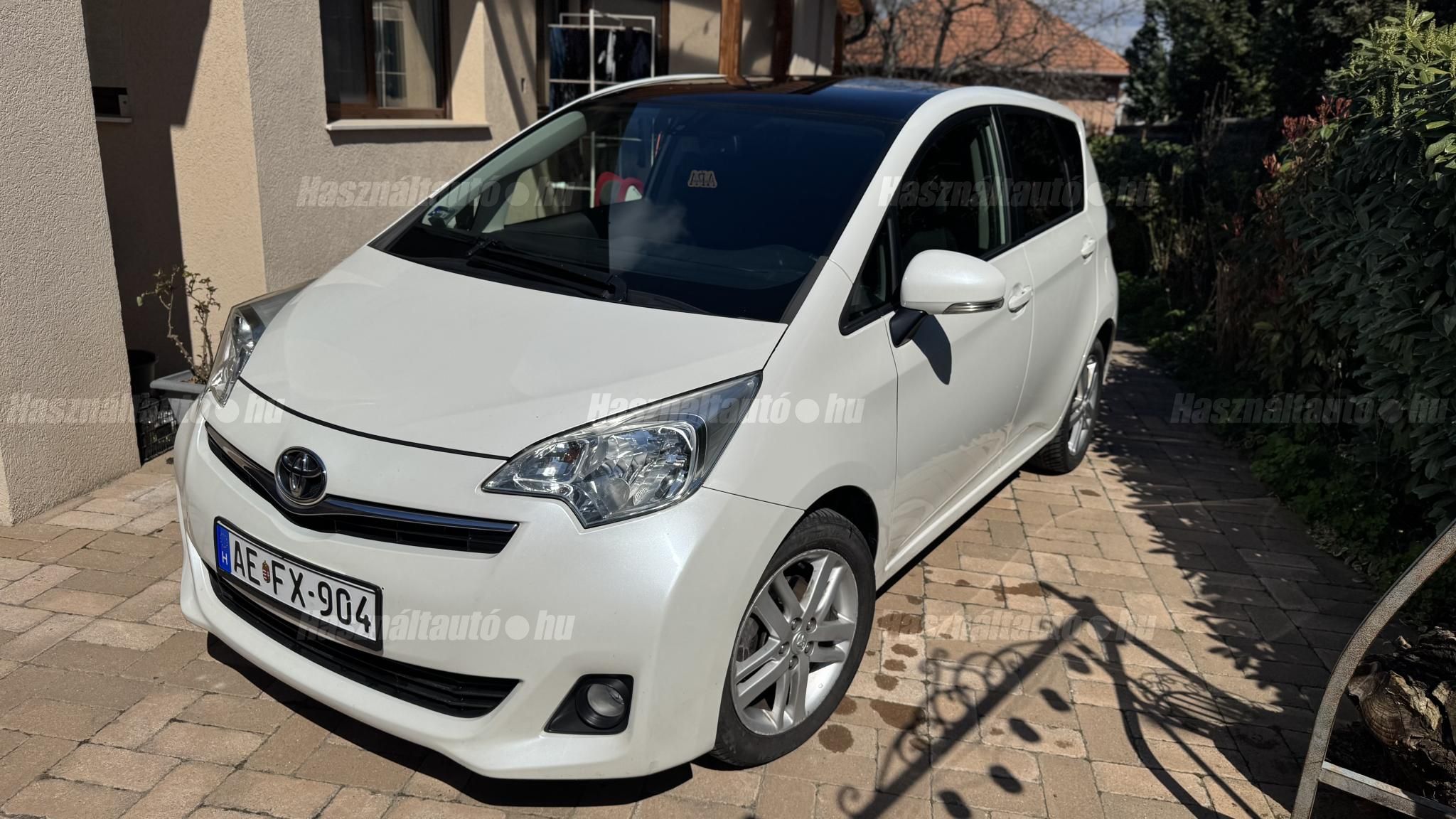 TOYOTA VERSO-S 2012/7 - 1