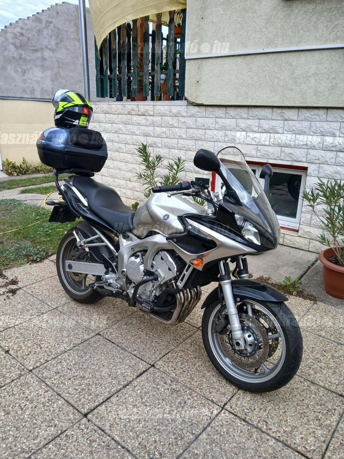 YAMAHA FZ6-S (FAZER) 2004/4 - 1