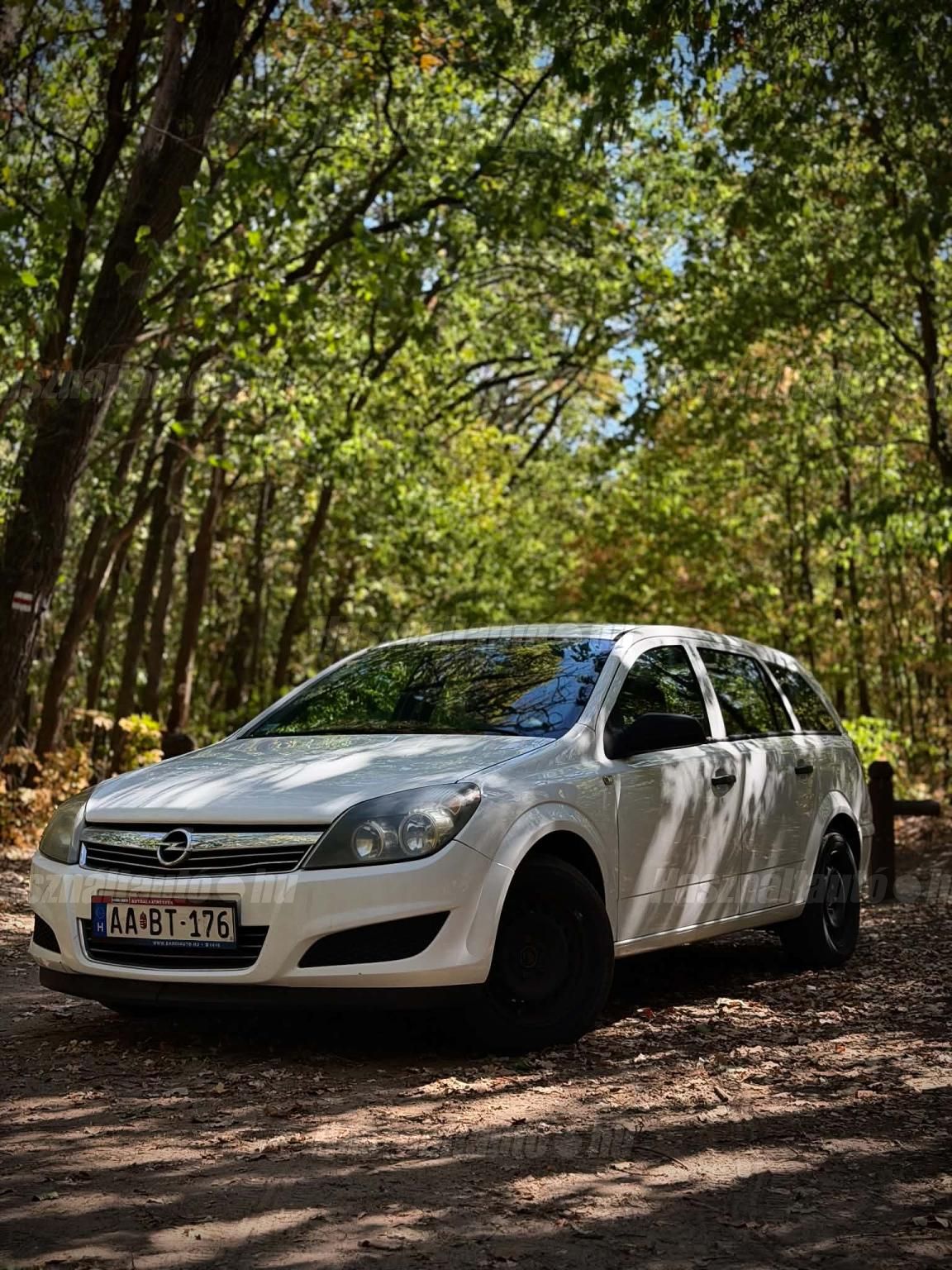 OPEL ASTRA H 2009 - 1
