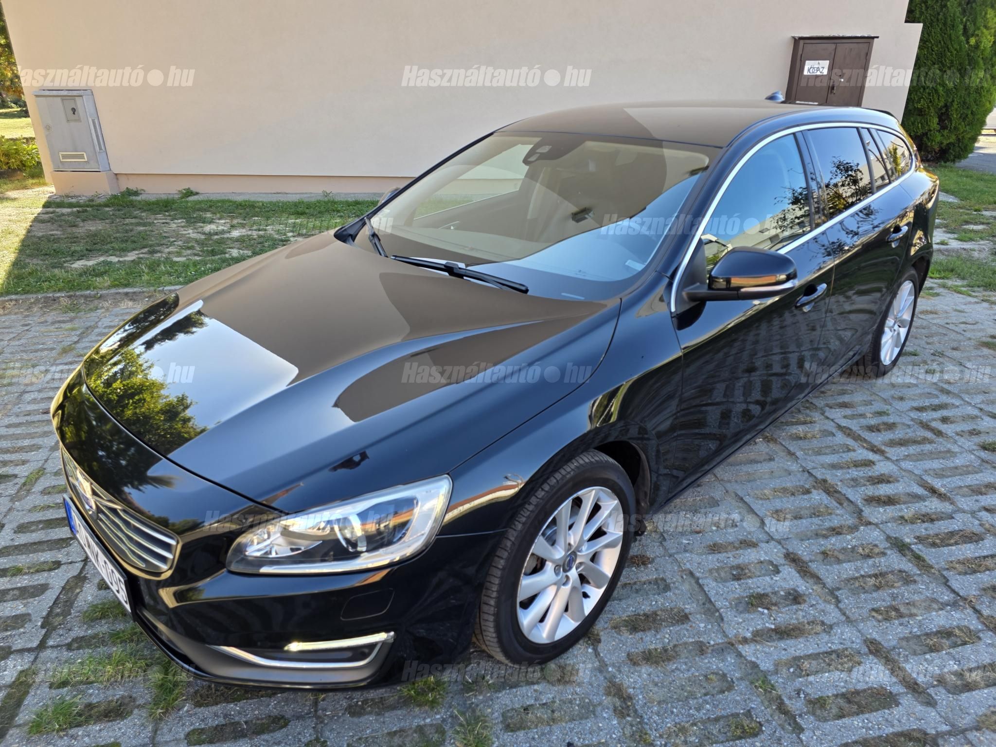 VOLVO V60 2014/4 - 1